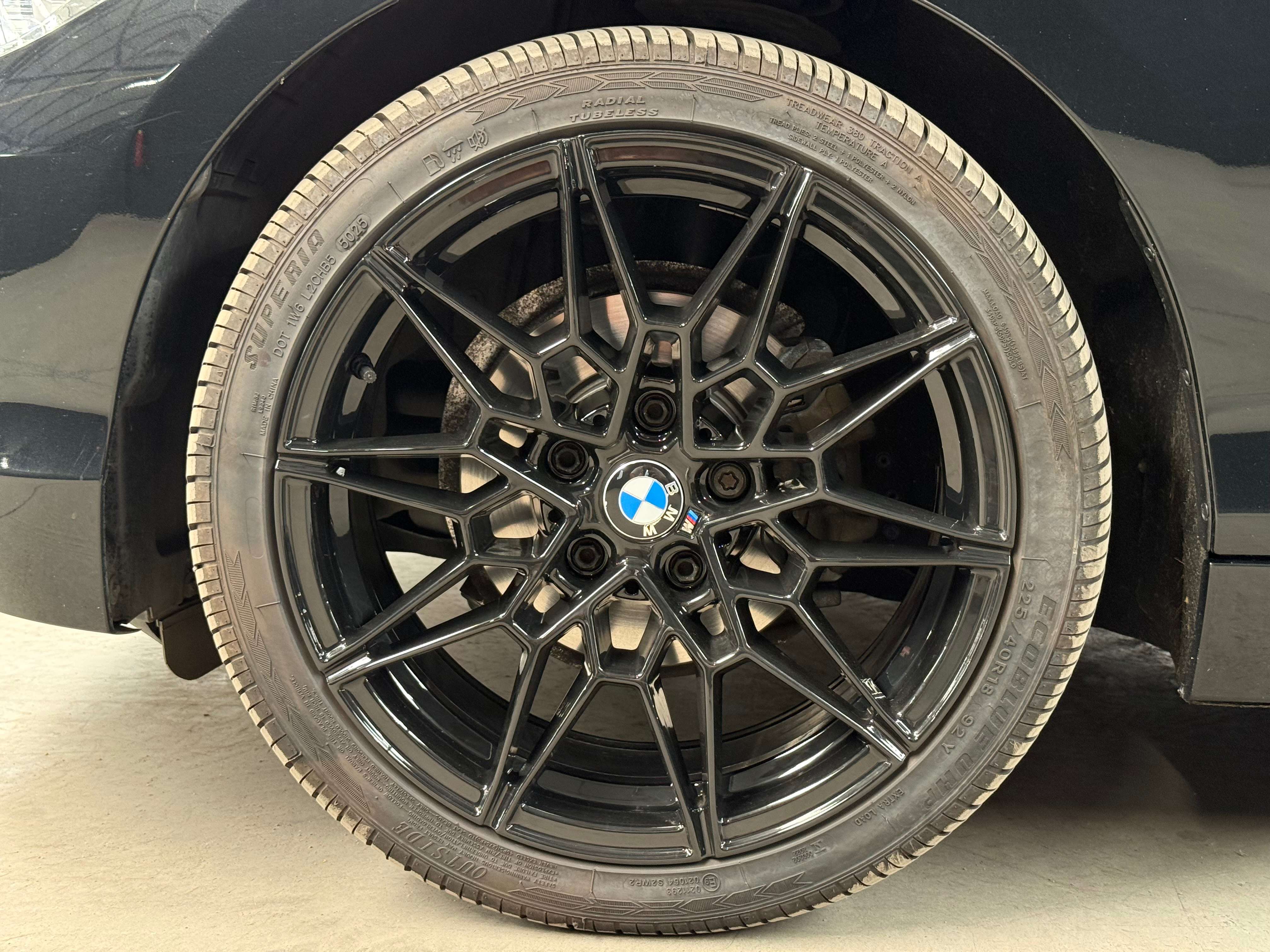 BMW 116 d * JANTES M PERF * LED * GPS * RADAR * ATT REMORQ * GARANTIE
