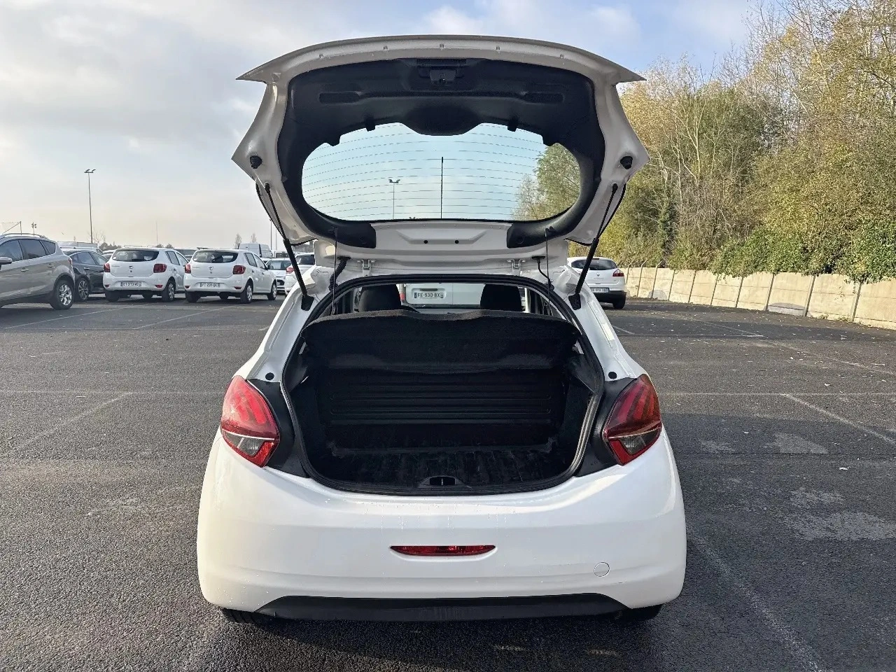 Peugeot 308 PEUGEOT 308 AFFAIRE BLUEHDI 130 S&S BVM6 PREMIUM PACK