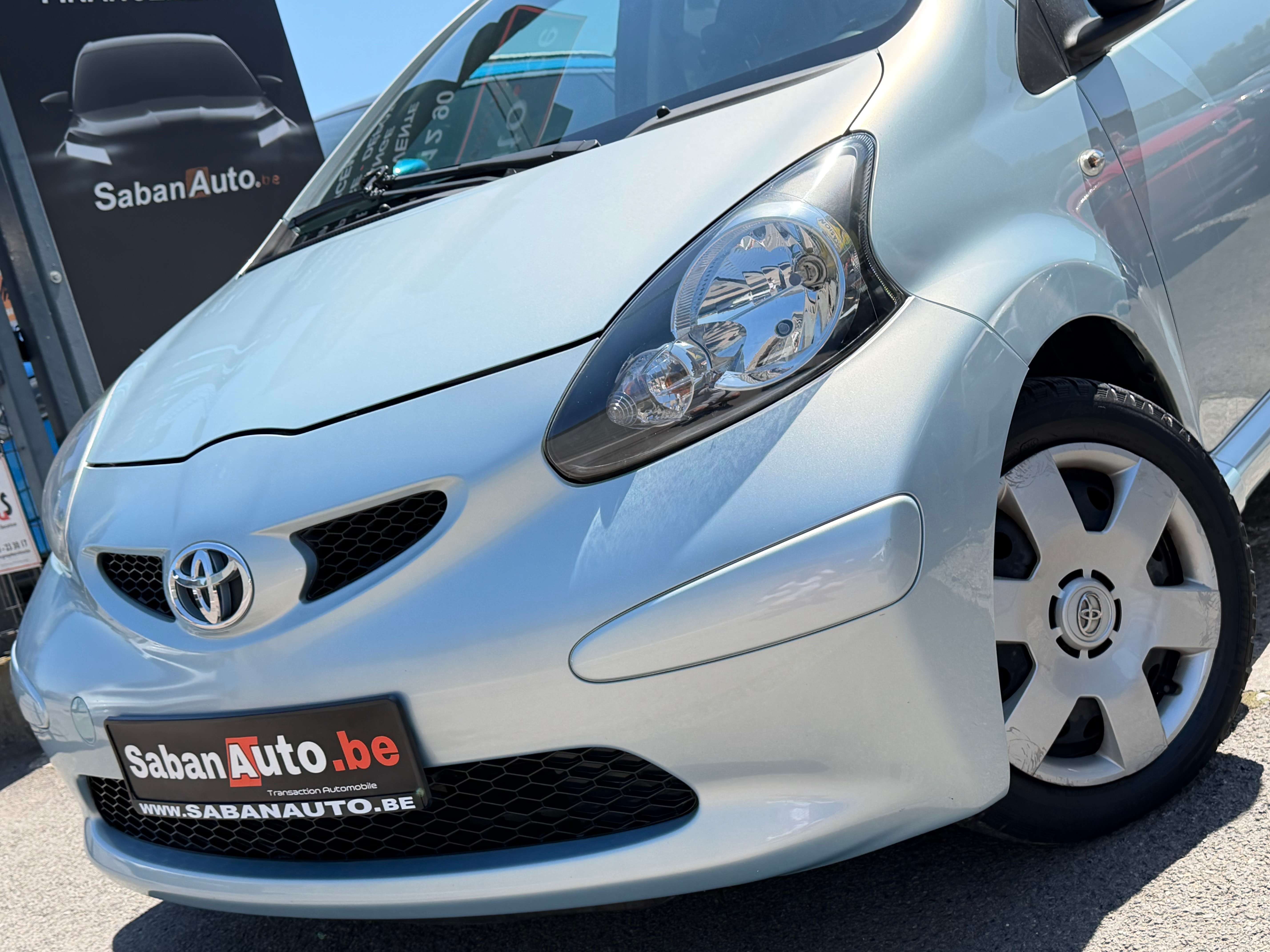 Toyota Aygo Aygo 1.0i VVT-i ° 5 PORTES ° AIRCO ° CARNET TOYOTA COMPLET ! ° GARANTI 12 MOIS