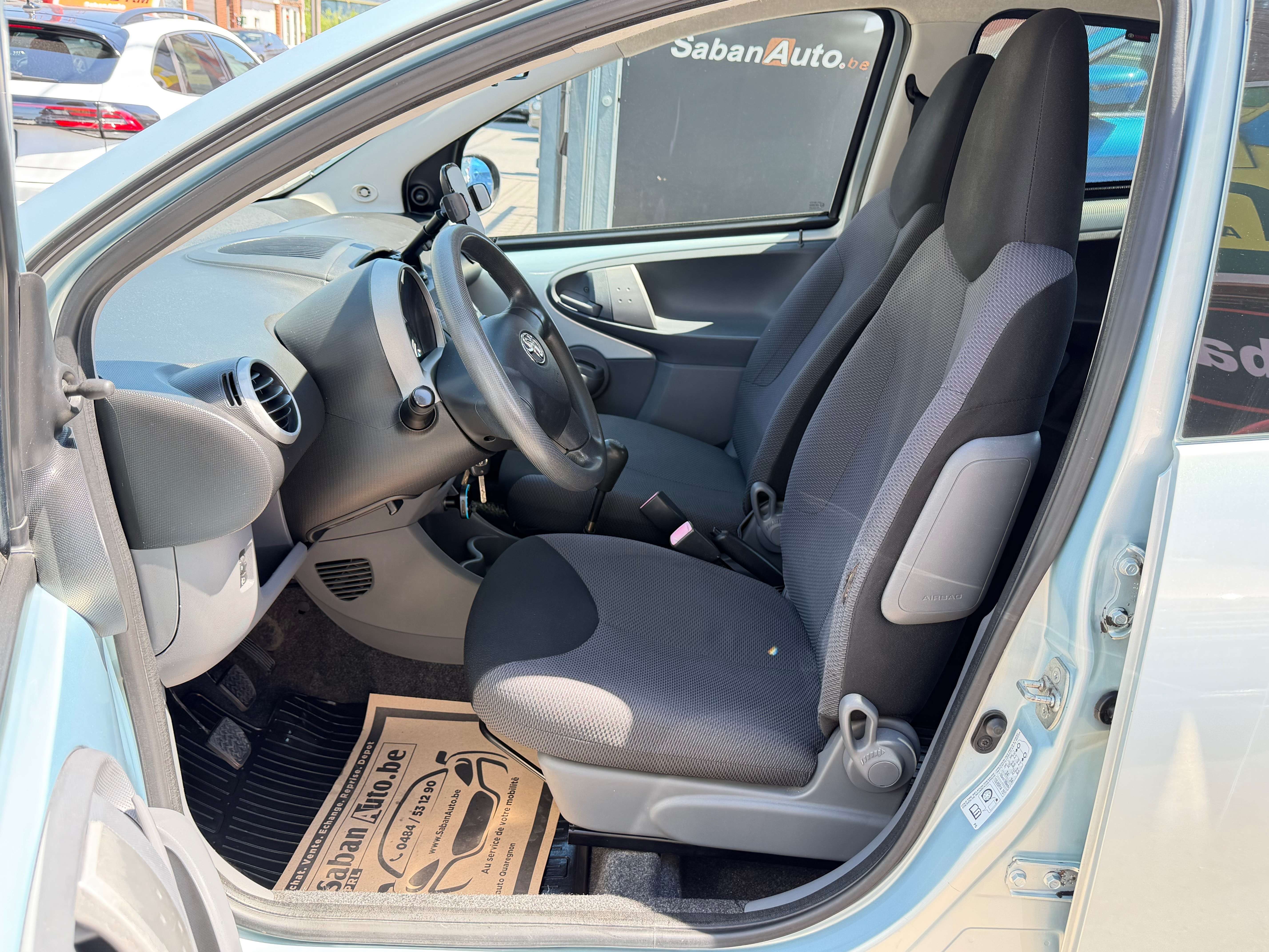 Toyota Aygo Aygo 1.0i VVT-i ° 5 PORTES ° AIRCO ° CARNET TOYOTA COMPLET ! ° GARANTI 12 MOIS