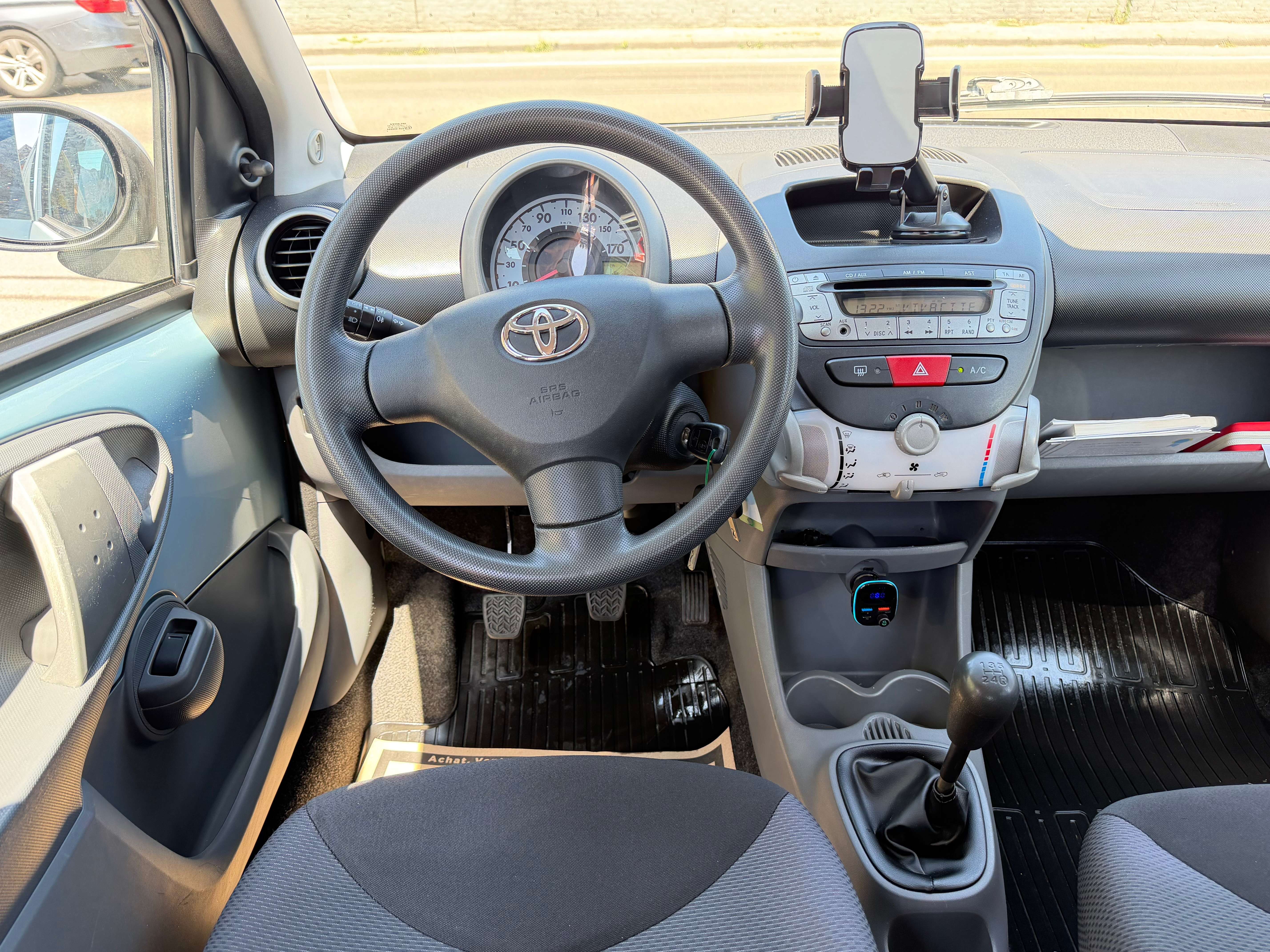 Toyota Aygo Aygo 1.0i VVT-i ° 5 PORTES ° AIRCO ° CARNET TOYOTA COMPLET ! ° GARANTI 12 MOIS