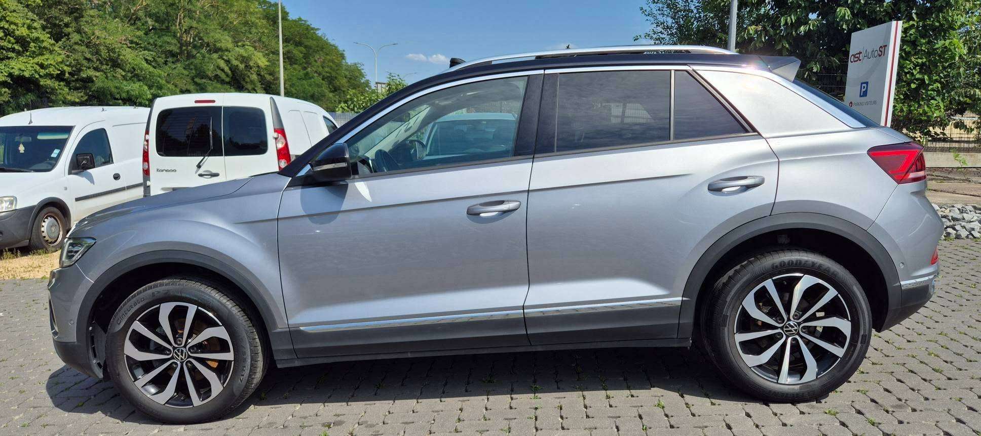 Volkswagen T-Roc 1.5 TSI Business DSG // FULL OPTIONS