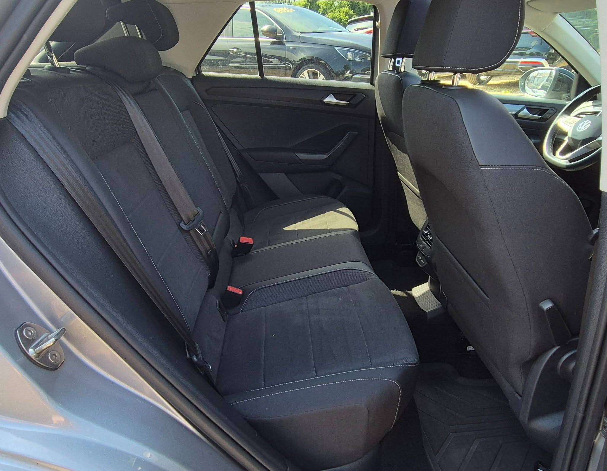 Volkswagen T-Roc 1.5 TSI Business DSG // FULL OPTIONS