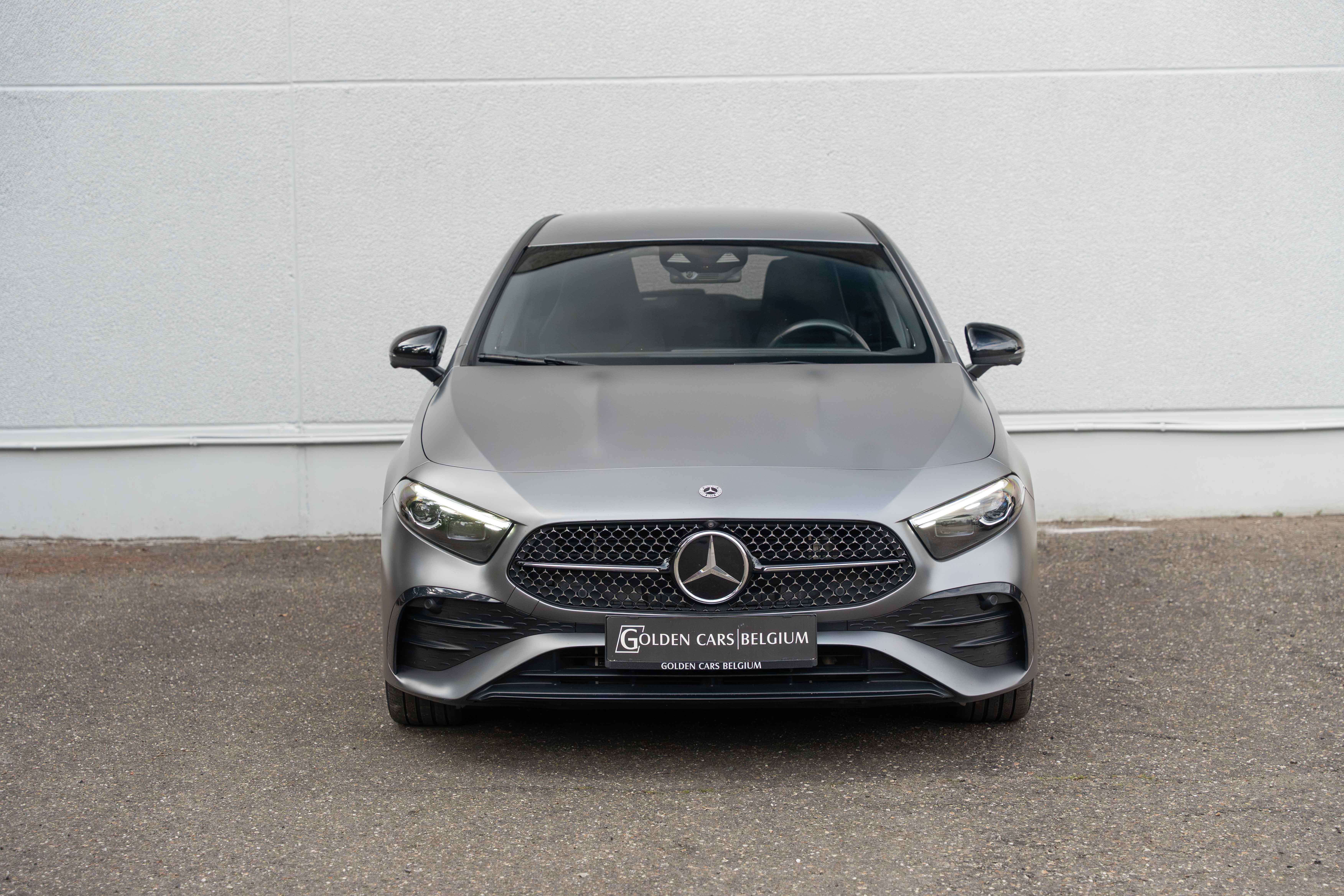 Mercedes-Benz A 250 e AMG/MOUNTAINGREY/LED/ACC/MEMORY/BURMESTER/AMBIENTE/360°/KEYLESS