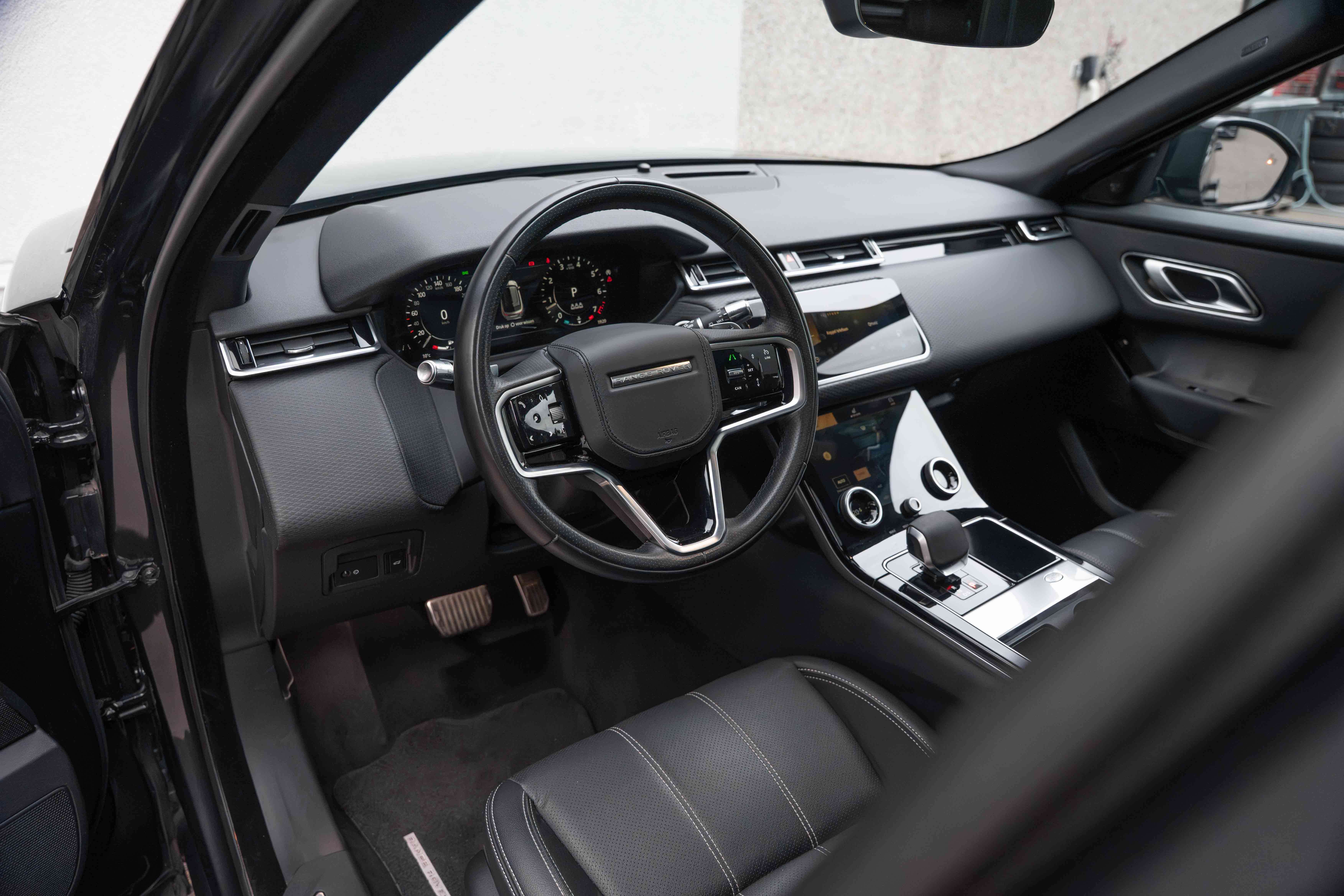 Land Rover Range Rover Velar P-250 R-Dynamic PANO/LED/ACC/MERIDIAN/20'/DIGITALCOCKPIT/LANE