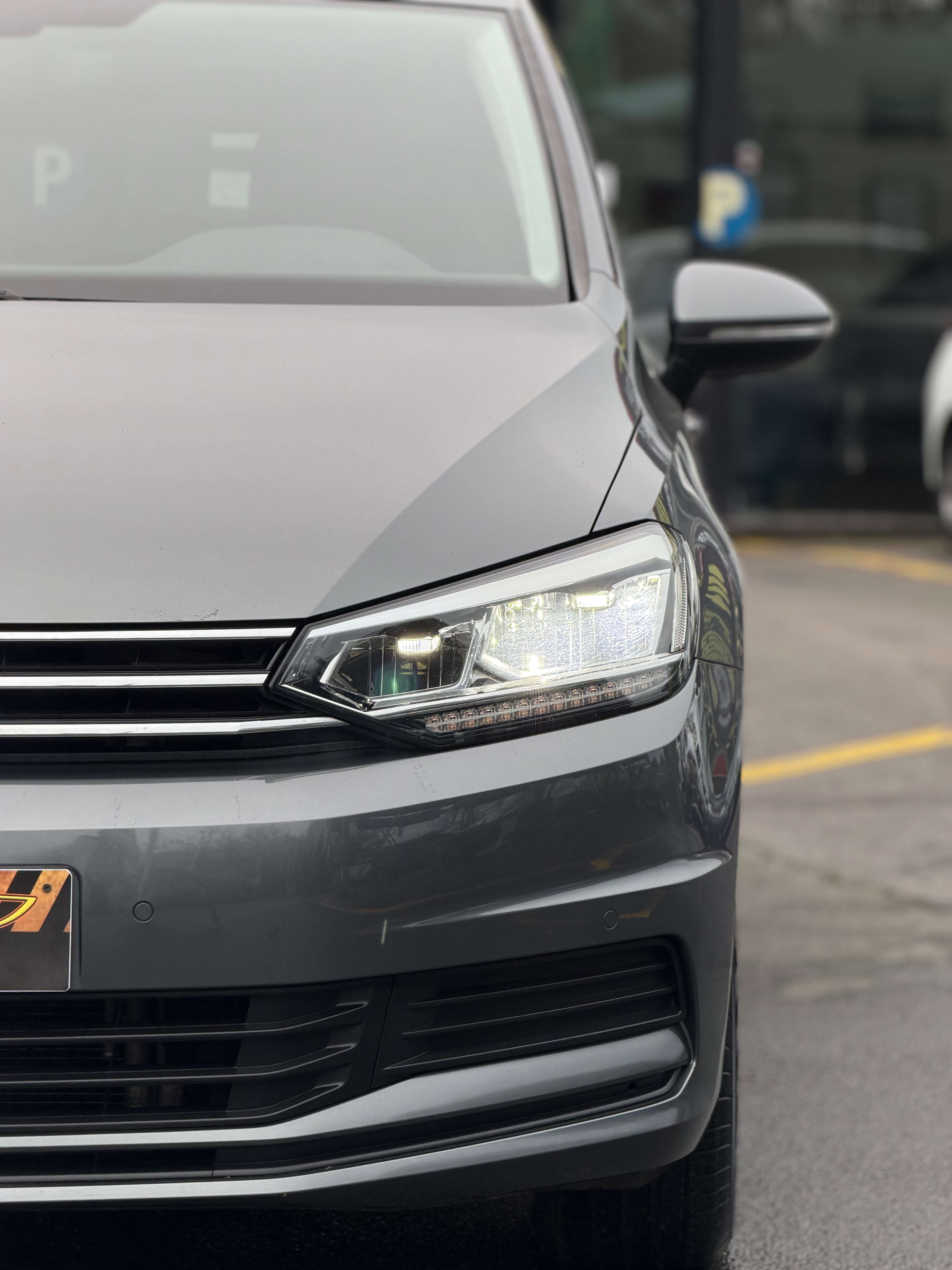 Volkswagen Touran 1.5TSI*7PL*boîte auto DSG*NAVI*CAMERA*BT* Android