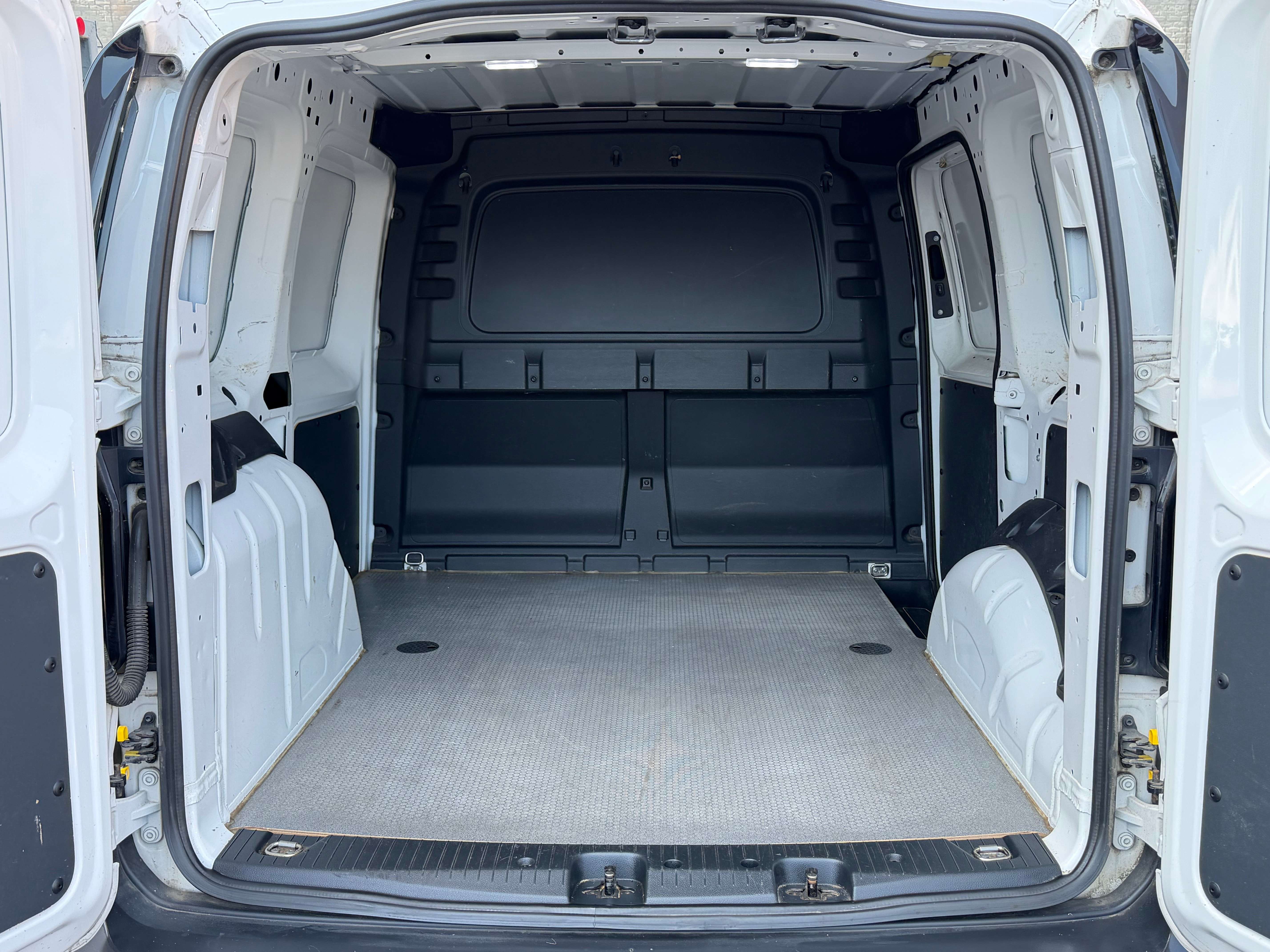 Volkswagen Caddy Caddy 2.0 TDi ° UTILITAIRE ° TVA ° CARPLAY ° AIRCO ° GARANTI 12 MOIS !