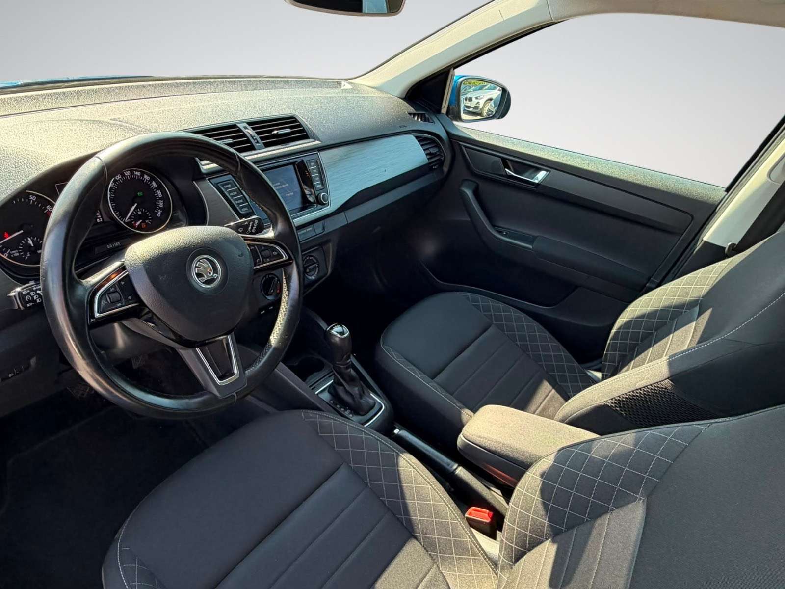 Skoda Fabia Fabia SW 1.2 TSI DSG / Led / Navi / Radar / Garantie