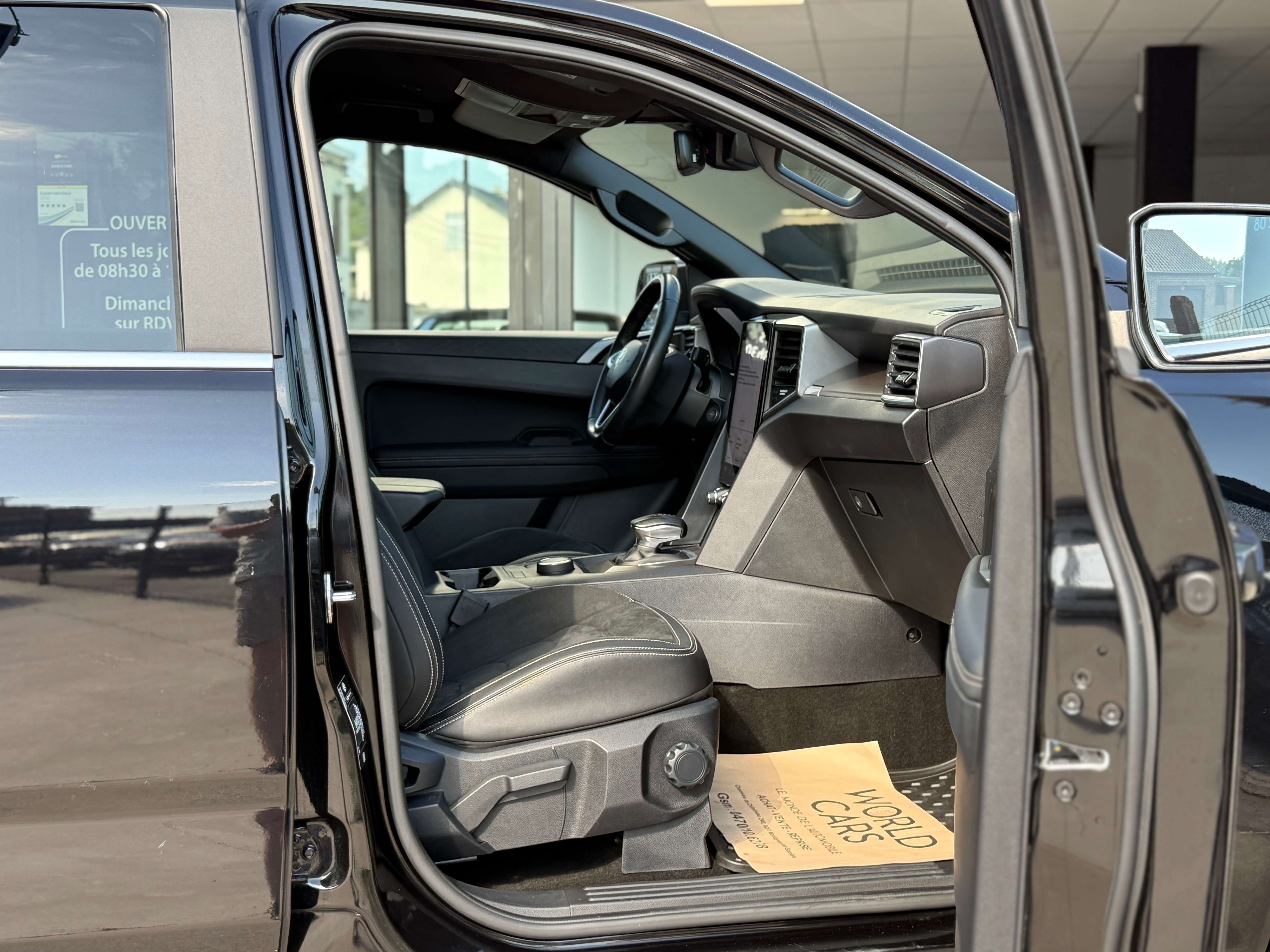 Volkswagen Amarok 3.0 V6 TDi 4MOTION TVAC*BTWIN - DISTRONIC - FRONT ASSIST - CARPLAY- CAMERA - NAVIGATION - COCKPIT - FULL OPTIONS