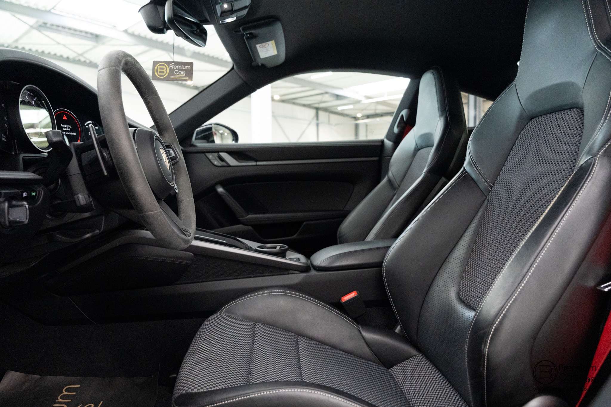 Porsche 992 911 Carrera S! Sportuitlaat! Spoiler! Camera!