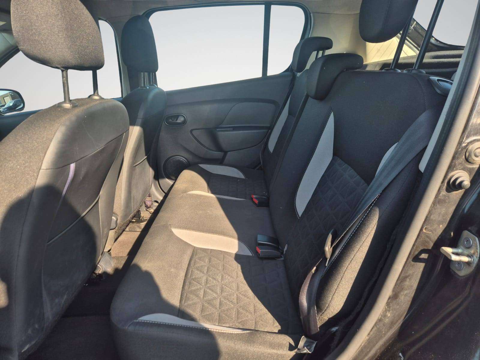 Dacia Sandero 1.5 dCi Stepway//GPS/CLIM/USB/GARANTIE 12 MOIS//