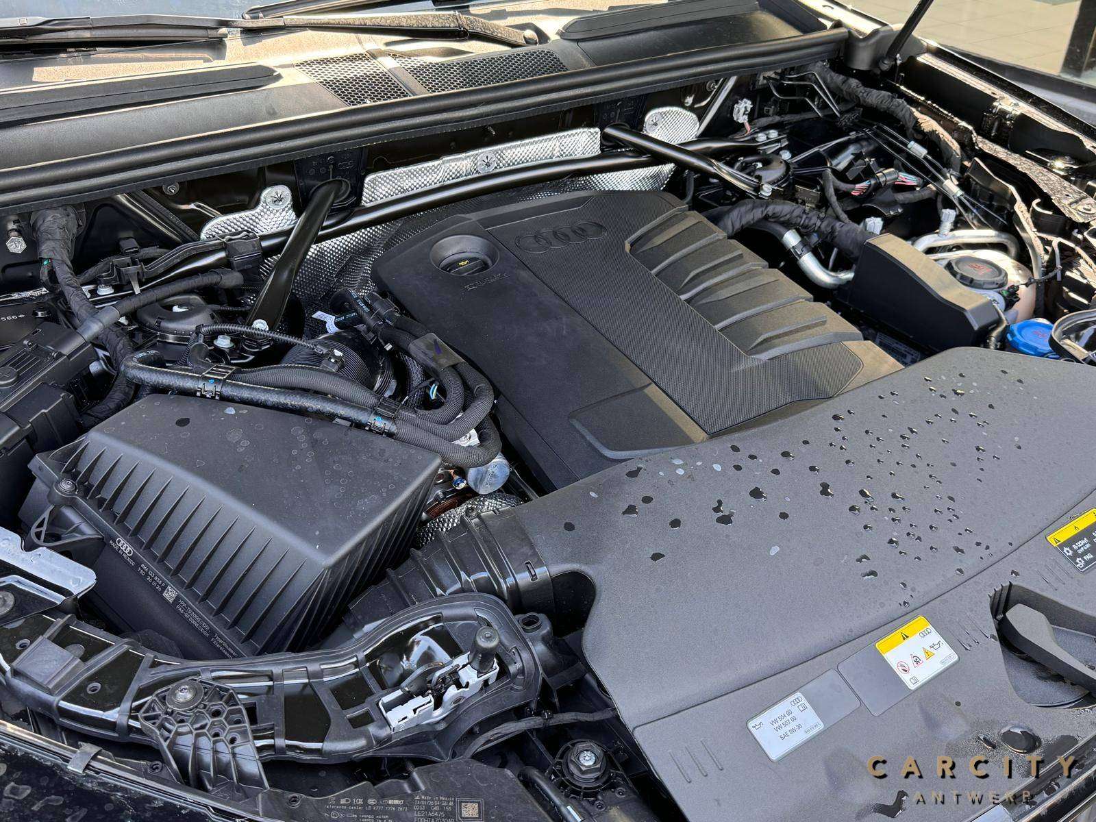 Audi Q5 Q5 Sportback 2.0 TDi Quattro S line 2026 | MASSAGE | LUCHTVERING | PANO | HUD | OLED | PASSAGIERSCHERM | B&O |