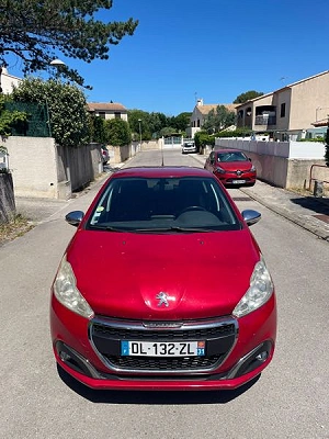 Peugeot 208 1.4 HDI 68 STYLE 5P