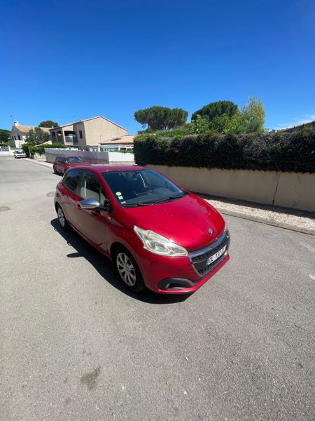 Peugeot 208 1.4 HDI 68 STYLE 5P