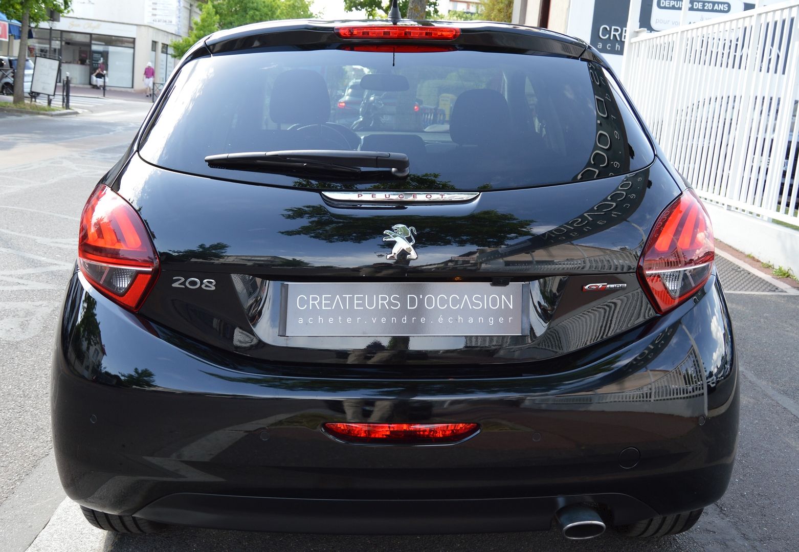 Peugeot 208 1.2 PURETECH 110CH E6.C GT LINE S&S EAT6 5P