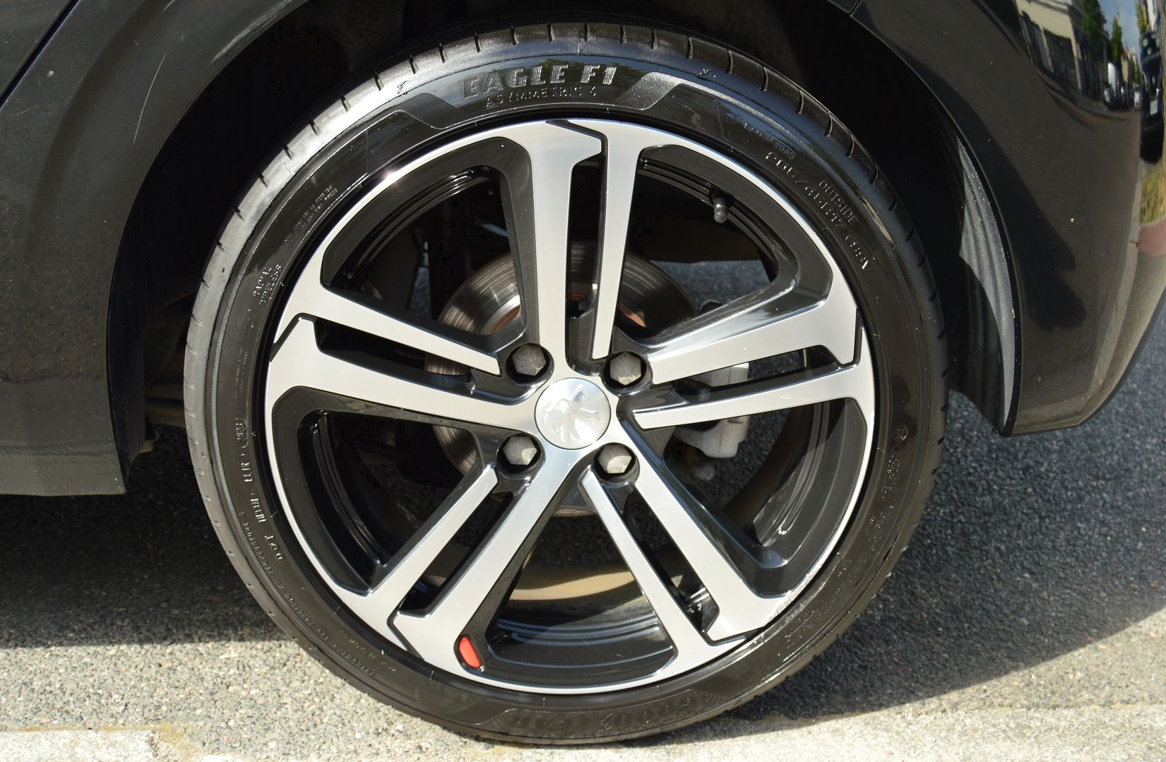 Peugeot 208 1.2 PURETECH 110CH E6.C GT LINE S&S EAT6 5P