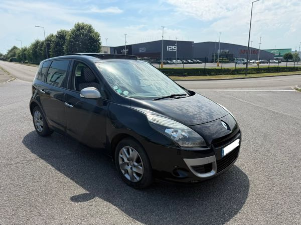 Renault Scenic III 1.5 DCI 110