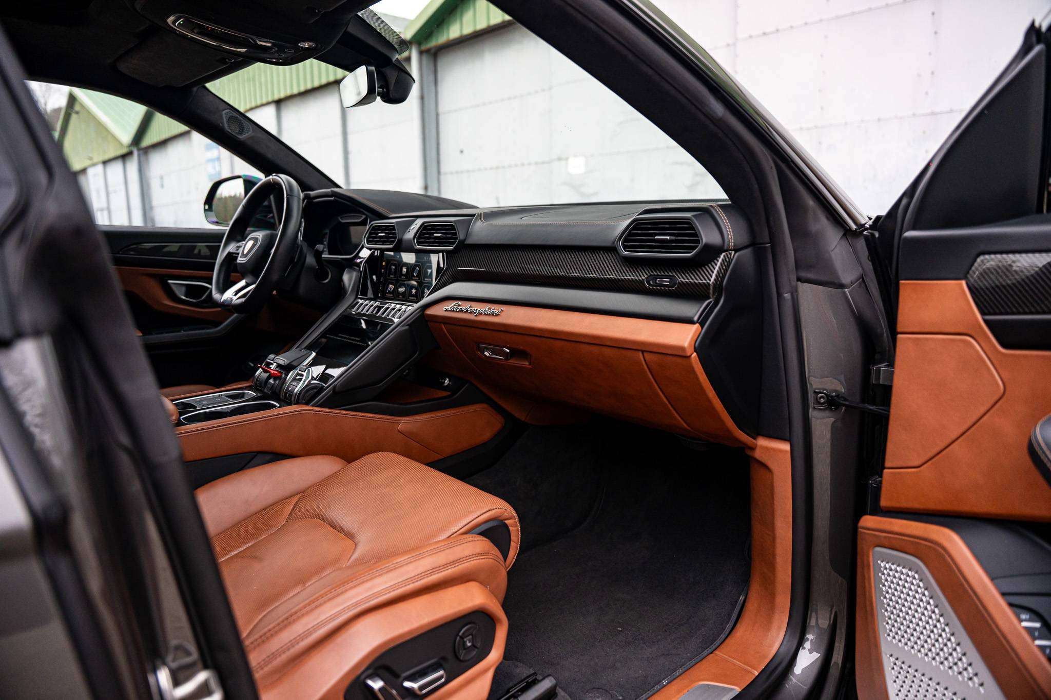 Lamborghini Urus 4.0 V8 B&0 Massage Pano Grigio Keres