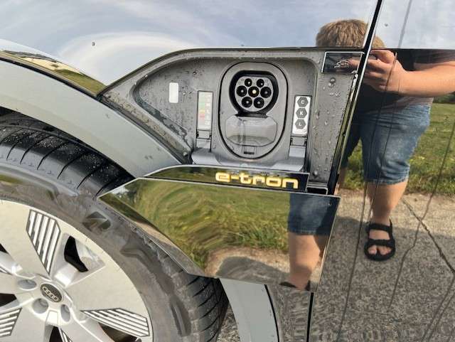 Audi Q8 e-tron E-Tron 95 kWh 55 Quattro Advanced *Navi*Cam*Leder*Lane*Keyless*Luchtvering* BTW incl