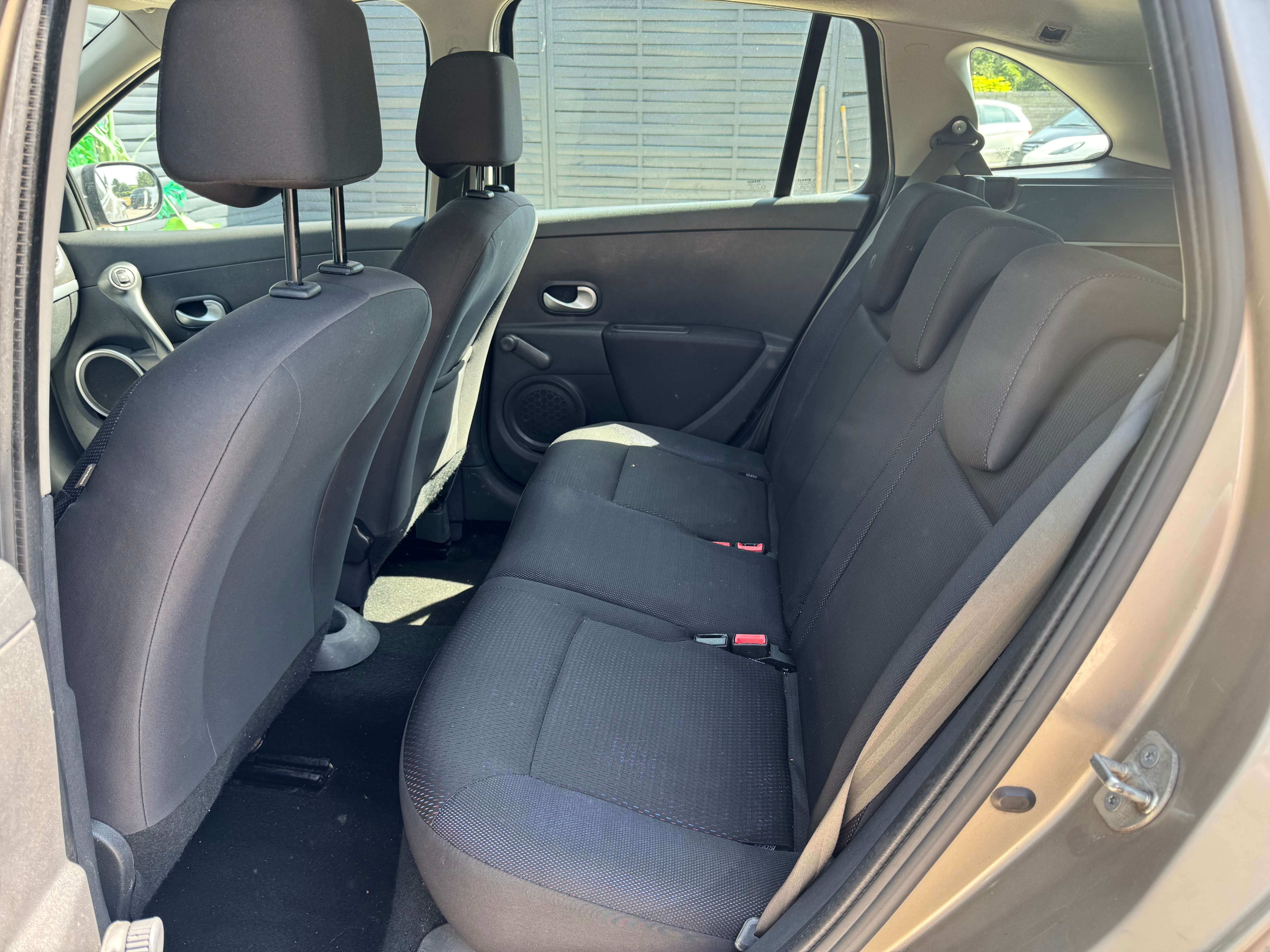 Renault Clio Clio 1.6i 16v Pack GT