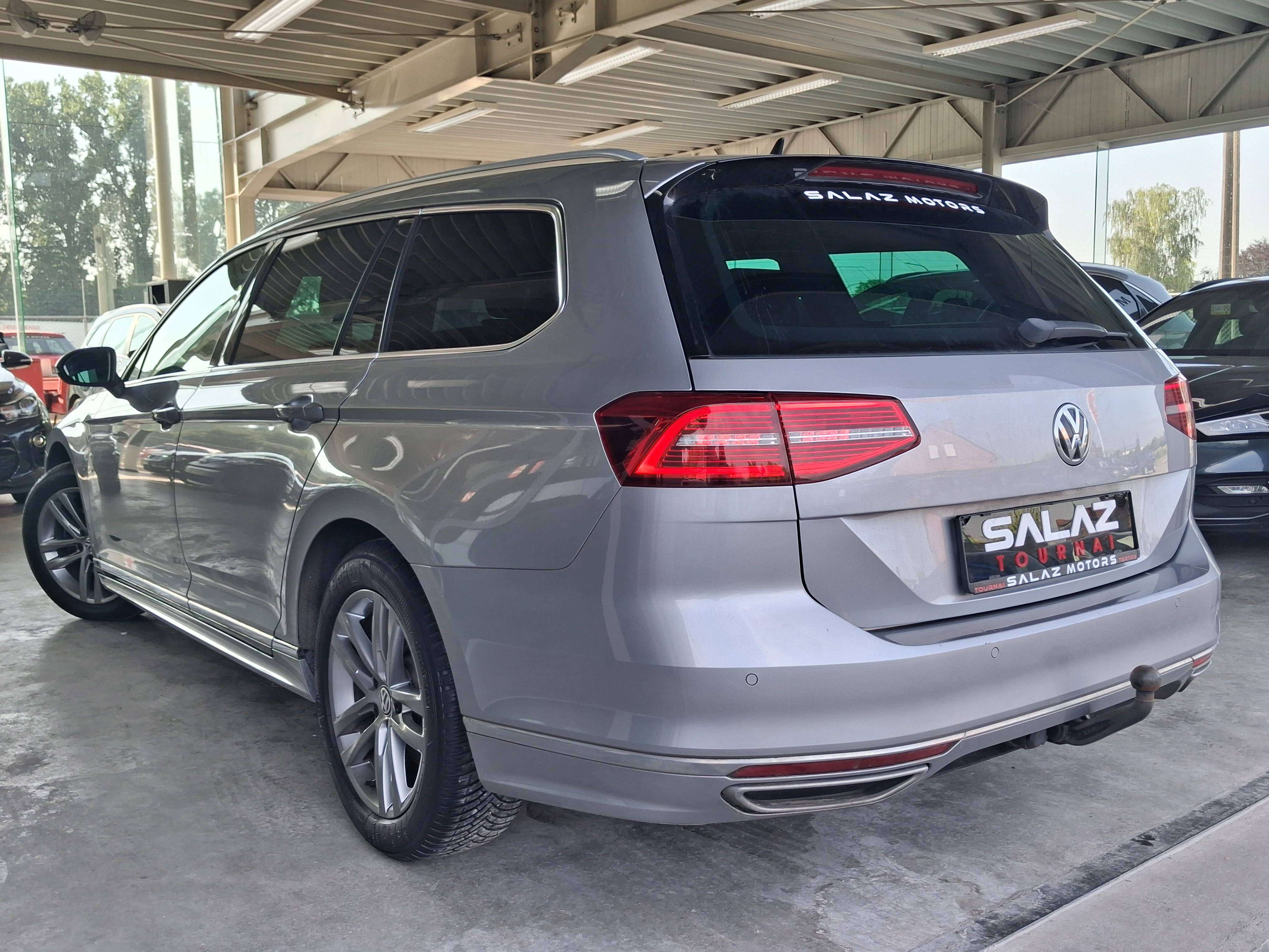 Volkswagen Passat Variant Passat SW 1.4 TSI ACT Highline DSG/PACK R LINE