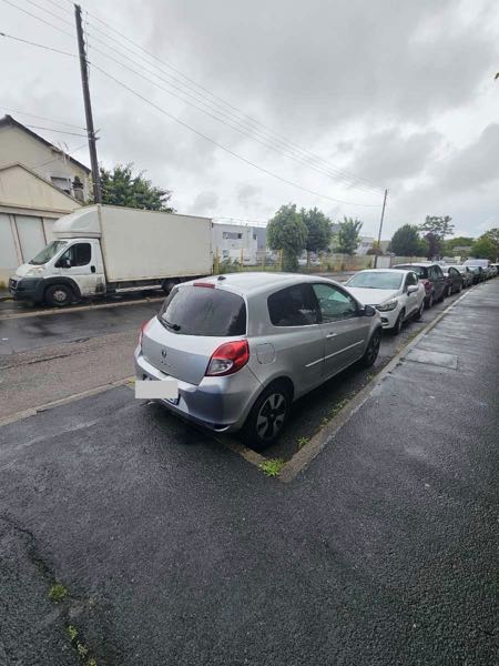 Renault Clio IV 1.2 16V 75 AUTHENTIQUE