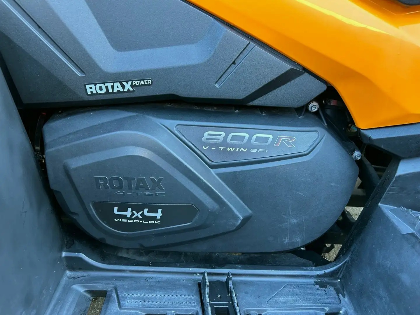 CAN-AM OUTLANDER MAX XT-P
