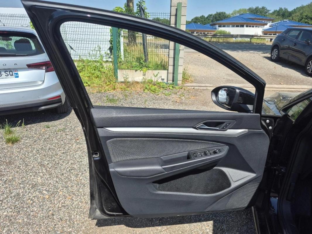 Volkswagen Golf 2.0 TDI 115 SCR LIFE BUSINESS DSG BVA