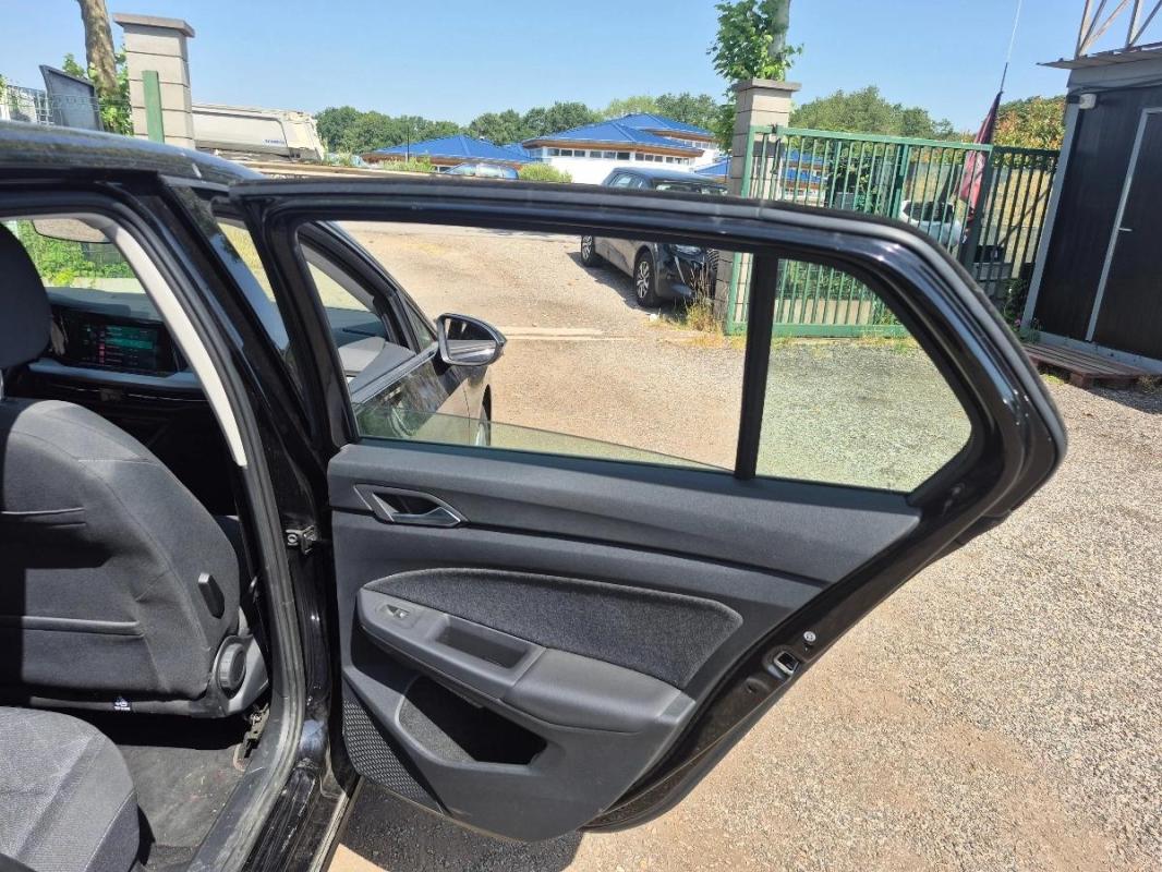 Volkswagen Golf 2.0 TDI 115 SCR LIFE BUSINESS DSG BVA