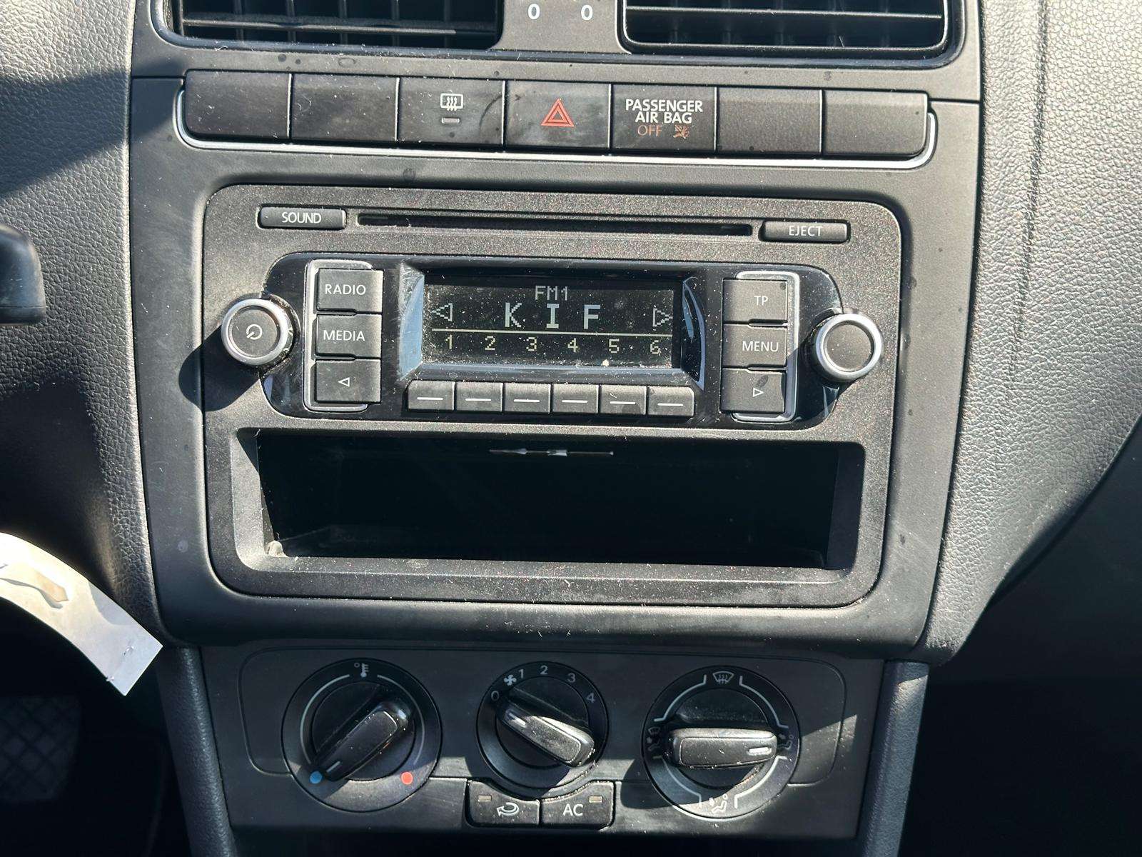 Volkswagen Polo 1.2i / RADIO / AIRCO / MEDIA / VITRES ELECTR.