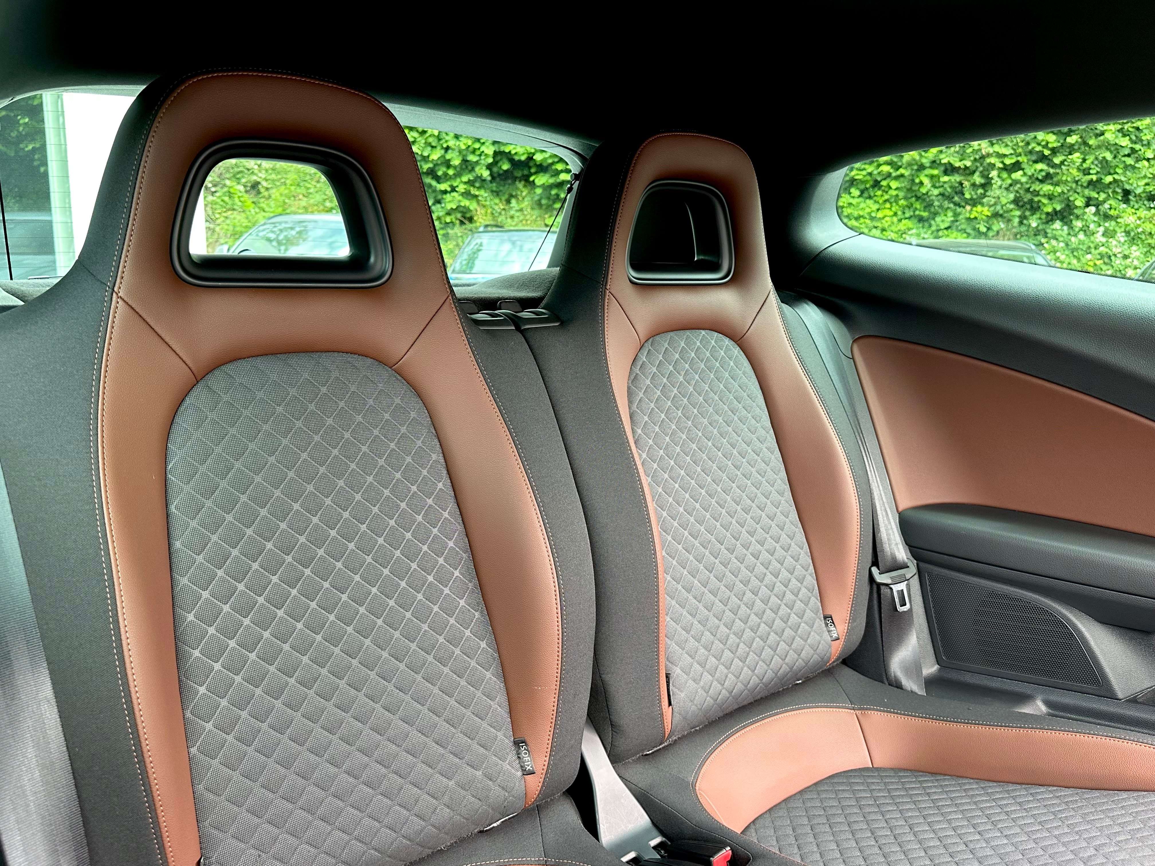 Volkswagen Scirocco 1,4 TSI*EURO 6*FACELIFT*CUIR*NAVI*CAMERA*SIEG CHAUFF*CARNET VW*NOUVEAUX PNEUS*GARANTIE