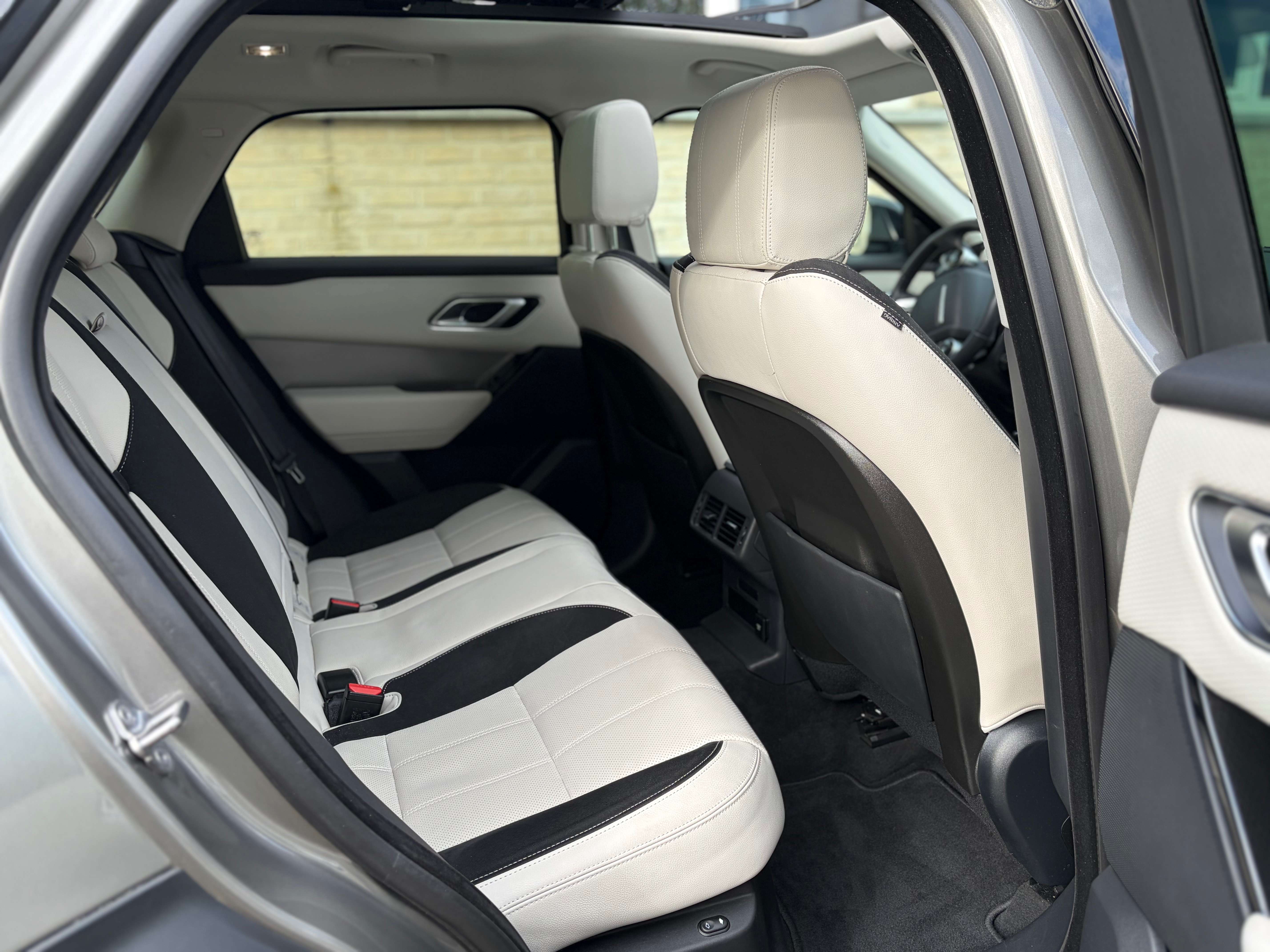 Land Rover Range Rover Velar 2.0 Turbo P250 S  ### 76000 km ###