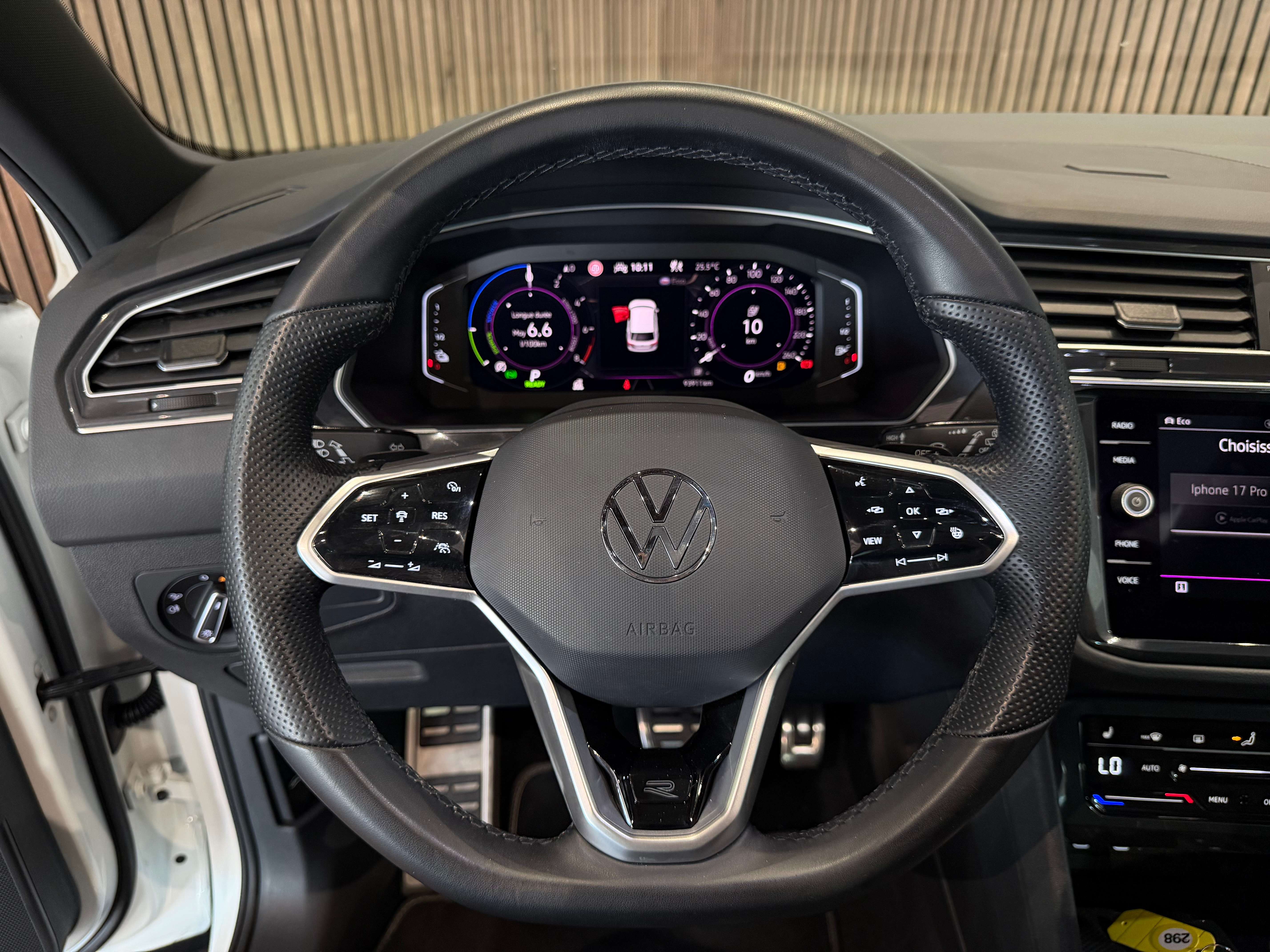 Volkswagen Tiguan eHybrid 1.4 R-Line - AUTOMATIQUE - GARANTIE 12MOIS - 1ERPRO - TVA DEDUCTIBLE