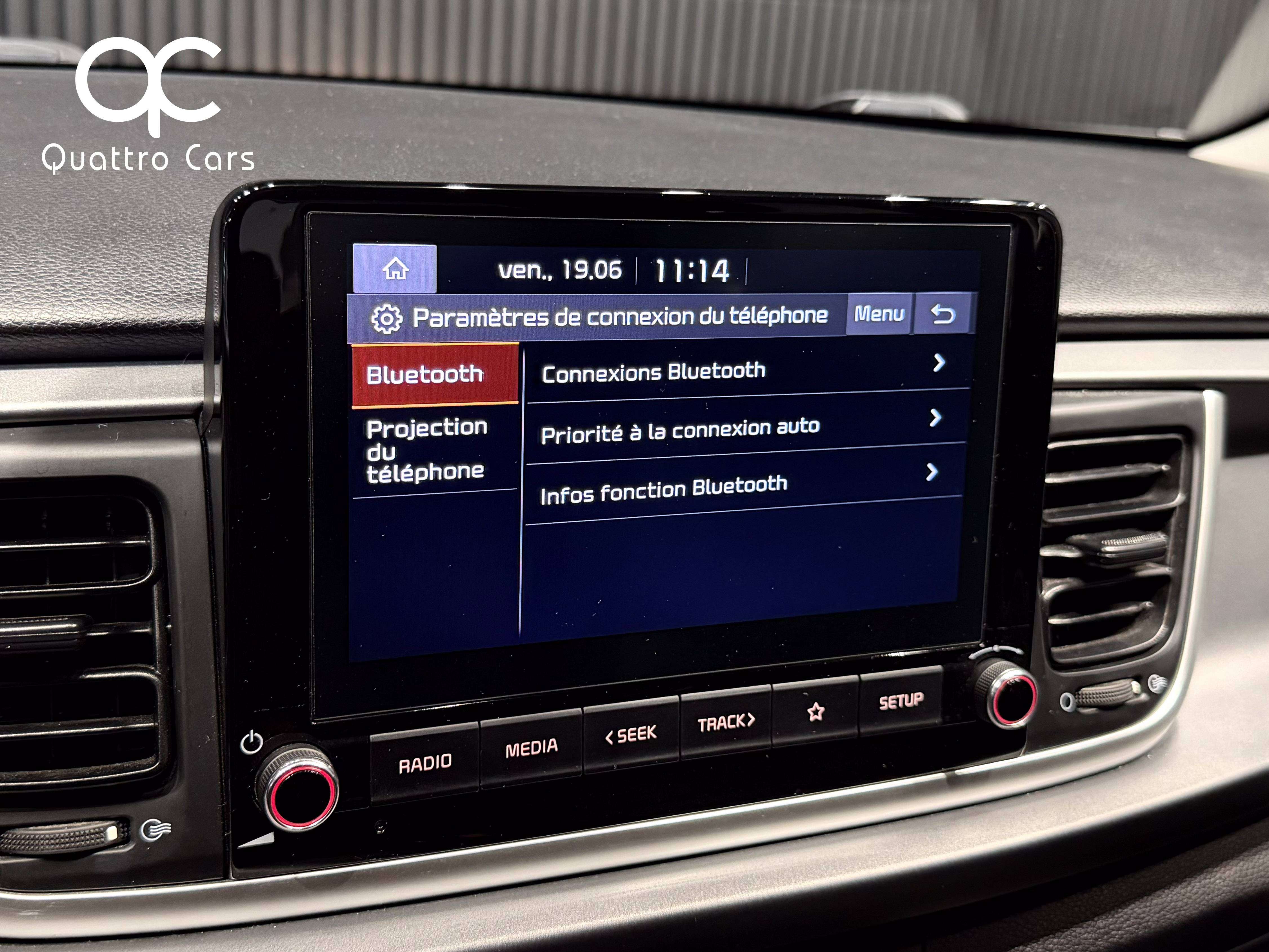 Kia Rio 1.2i / Car play / Camera / Clim / 1e Main