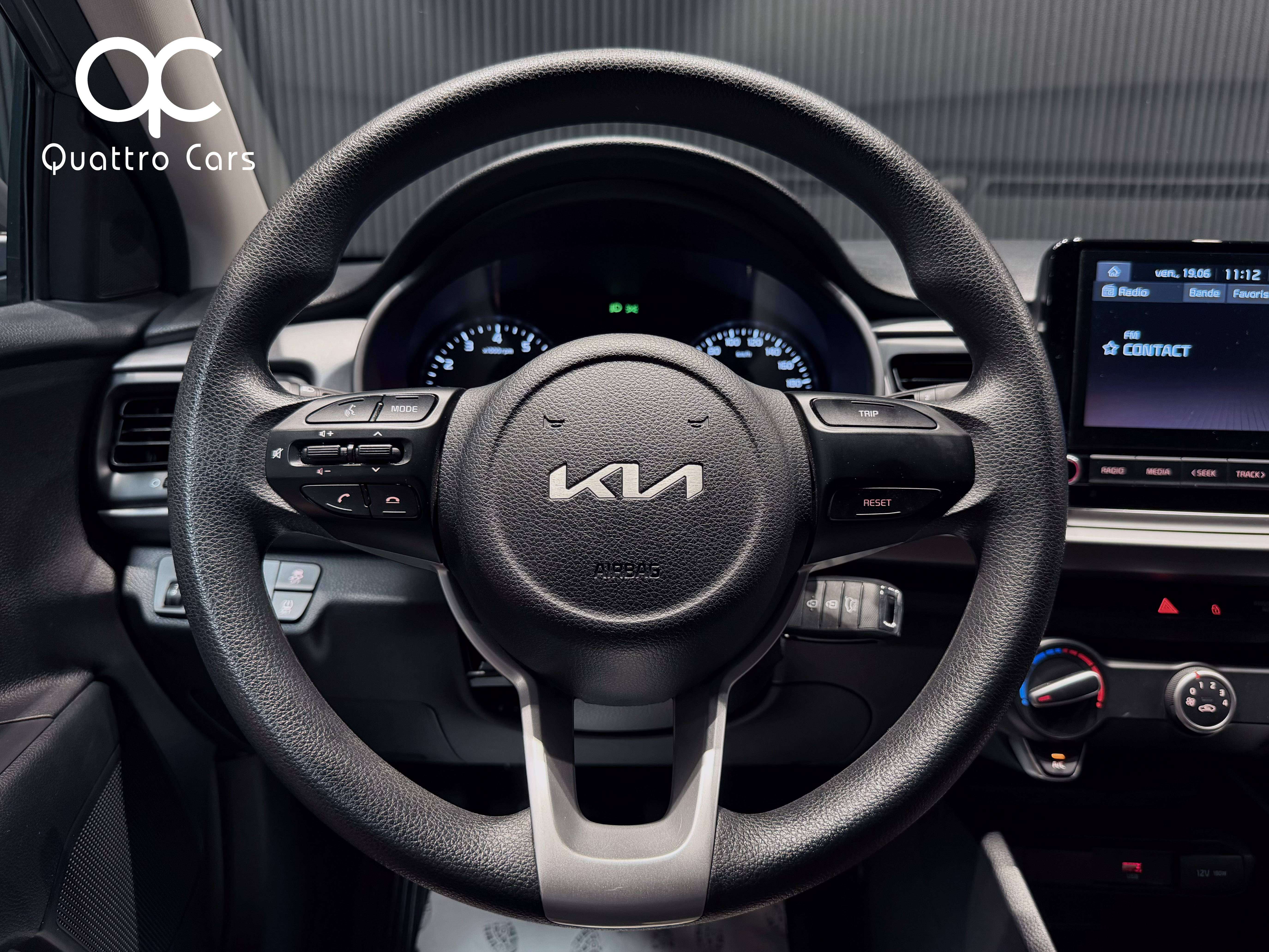 Kia Rio 1.2i / Car play / Camera / Clim / 1e Main