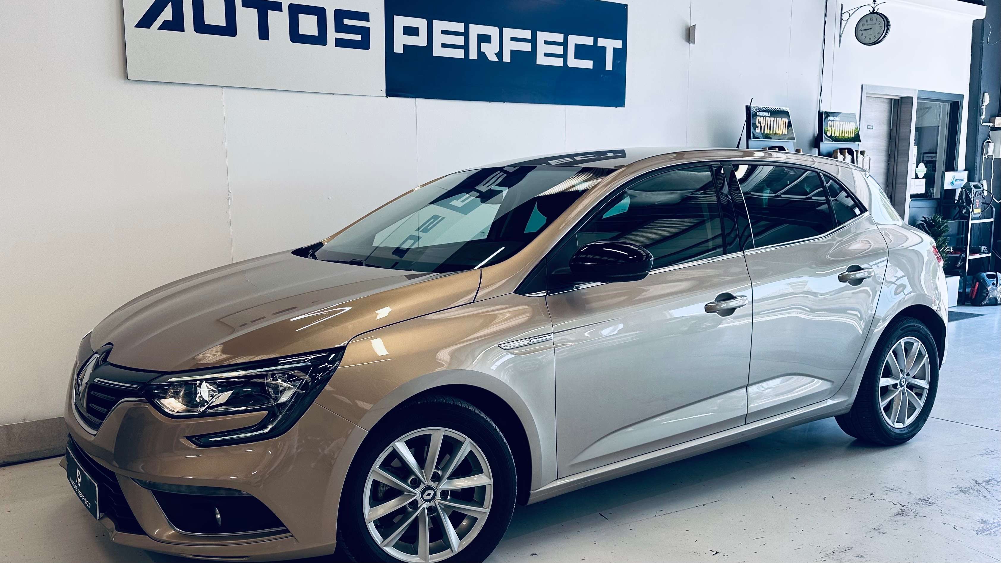 Renault Megane 1.2 TCe *39.304KM* PDC CLIM BIZONE NAVI BLUETOOTH