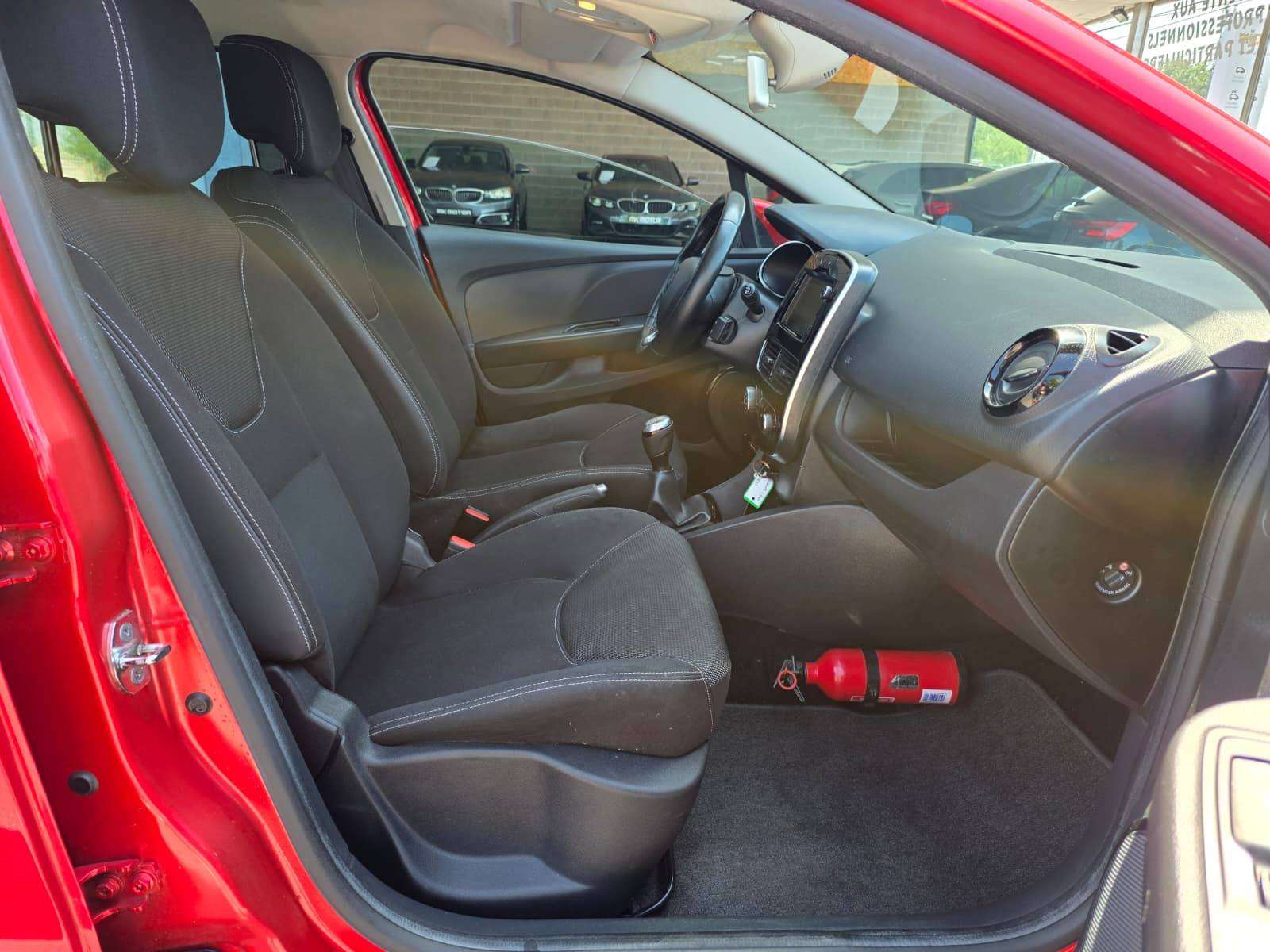 Renault Clio 🟢0.9 ESSENCE 76CV - GPS - AIRCO - CRUISE - CAPTEURS - 1ER PROPRIETAIRE