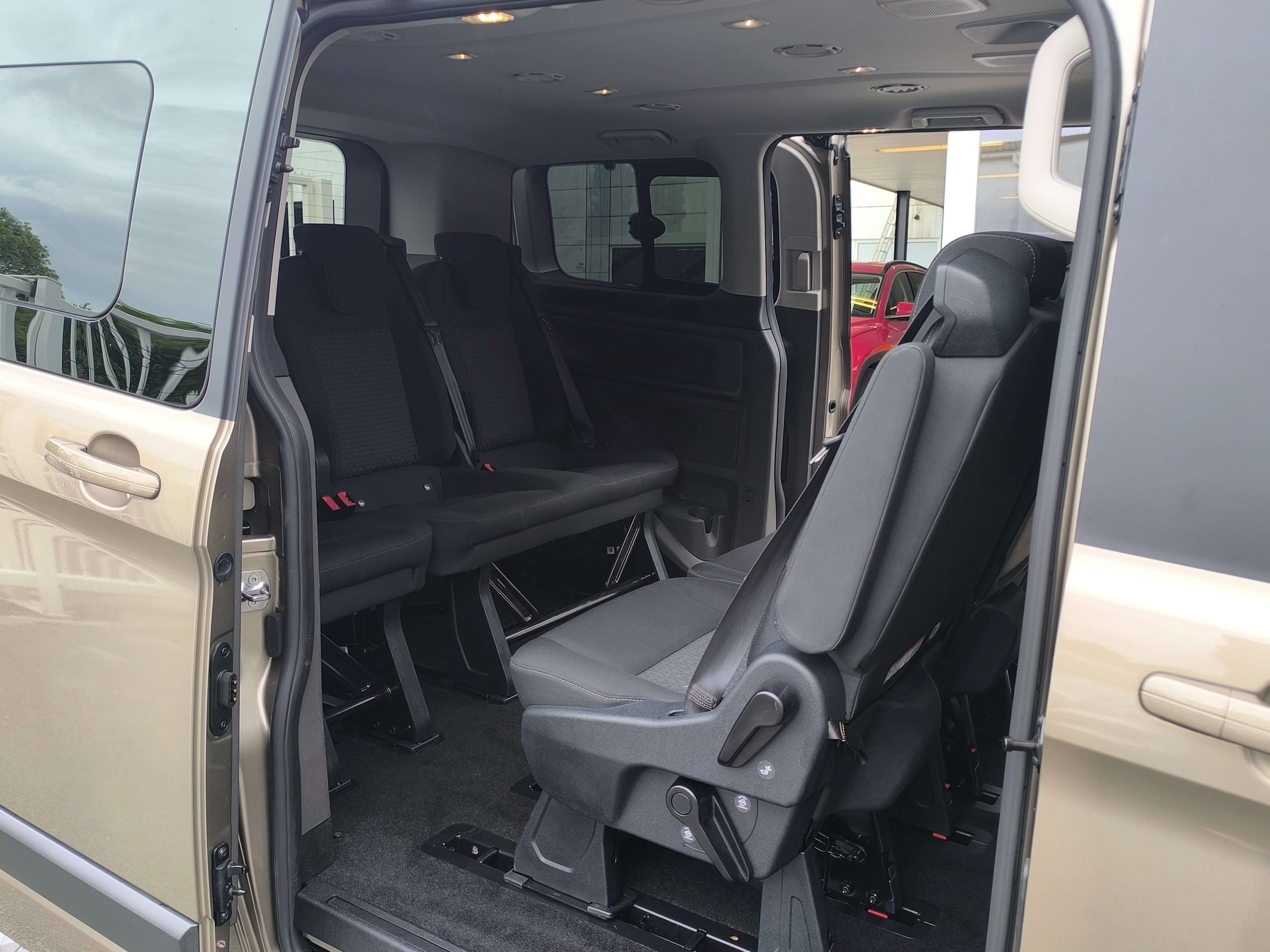 Ford Tourneo Custom 2.0 TDCi L1H1 Trend S/S 8 PLACES CLIM GPS