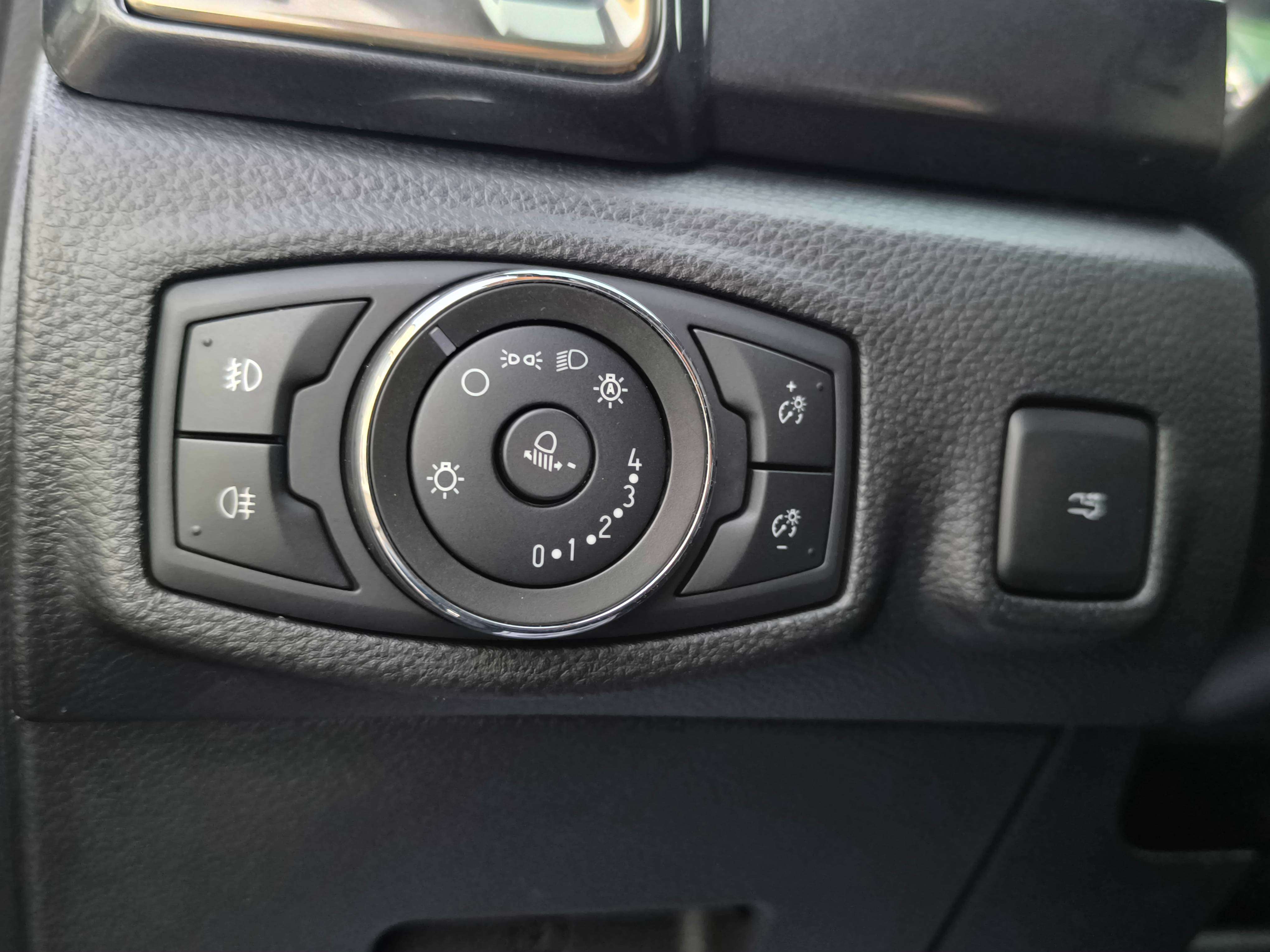Ford Ranger 2.0TDCI 218CV WILDTRAK NEW MODEL TVA COMPRIS FULL