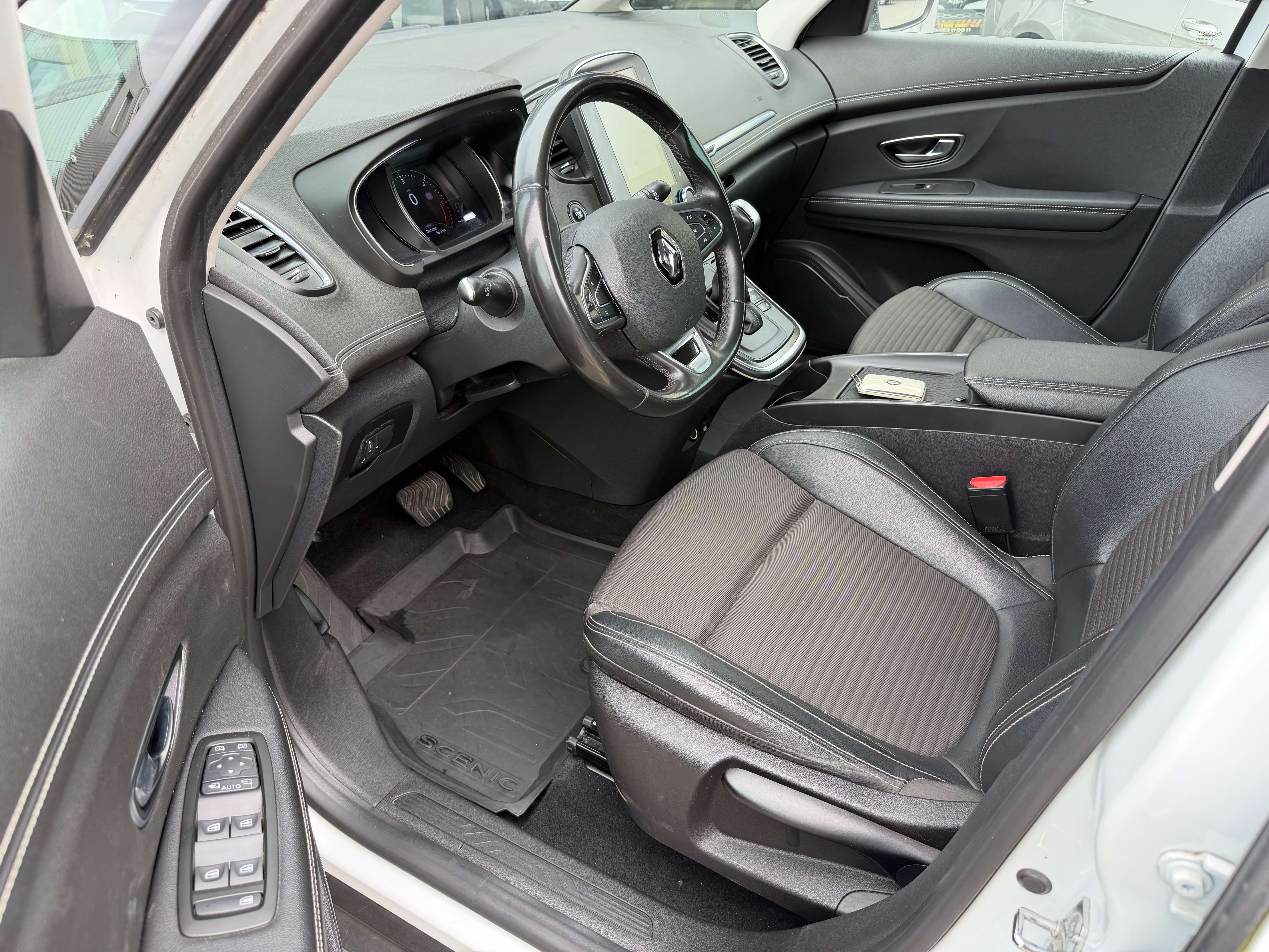 Renault Grand Scenic 1.7dCi*5PL*boîte auto*NAVI*CAMERA*BT*USB*AUX*