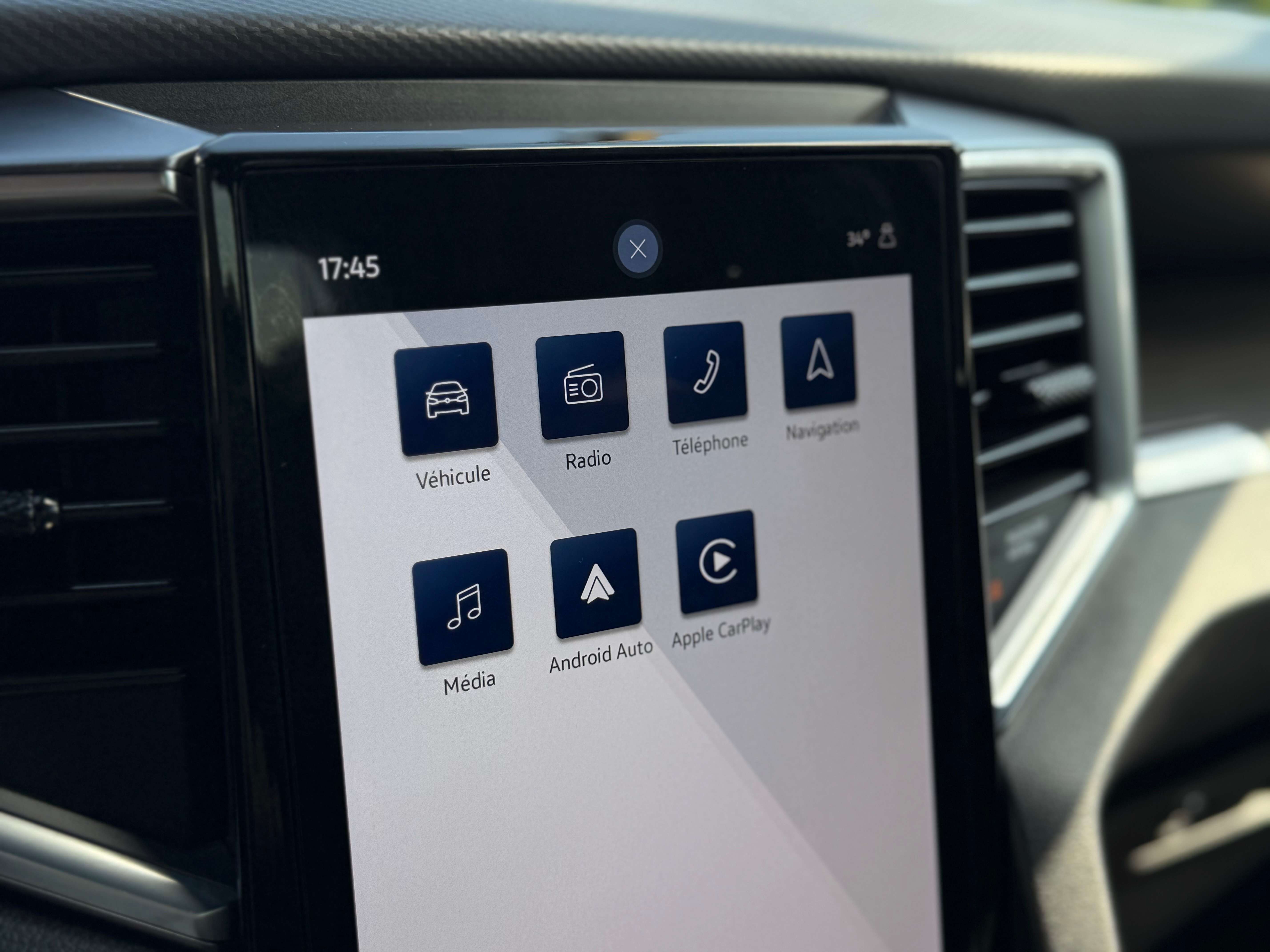 Volkswagen Amarok 3.0 V6 TDi 4MOTION TVAC*BTWIN - DISTRONIC - FRONT ASSIST - CARPLAY- CAMERA - NAVIGATION - COCKPIT - FULL OPTIONS