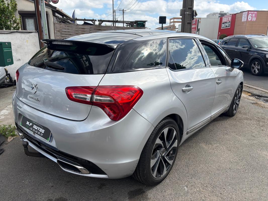 Citroen Ds5 2.0l HDI EMBRAYAGE NEUF CUIR MASSANT CHAUFFANT Toit Pano GPS Caméra Bluetooth