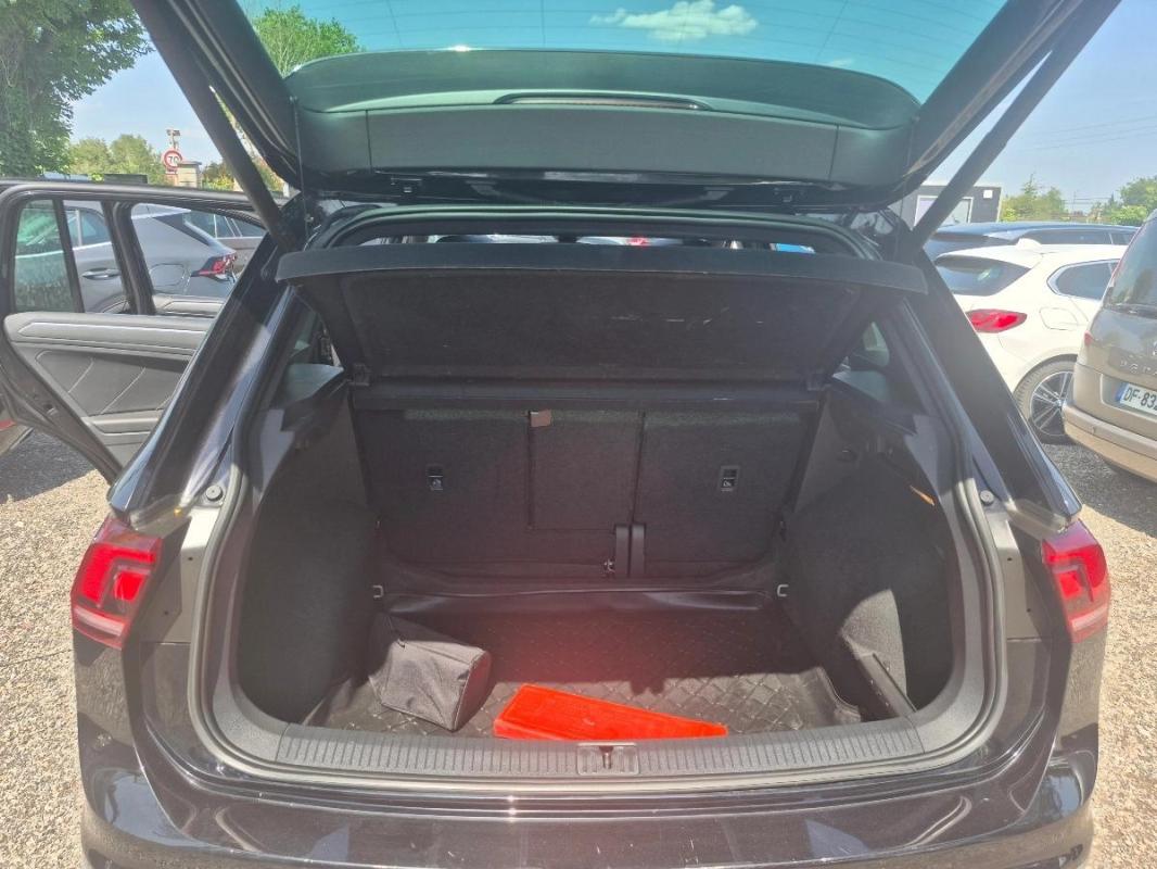 Volkswagen Tiguan 2.0 TDI 150 R-LINE DSG BVA