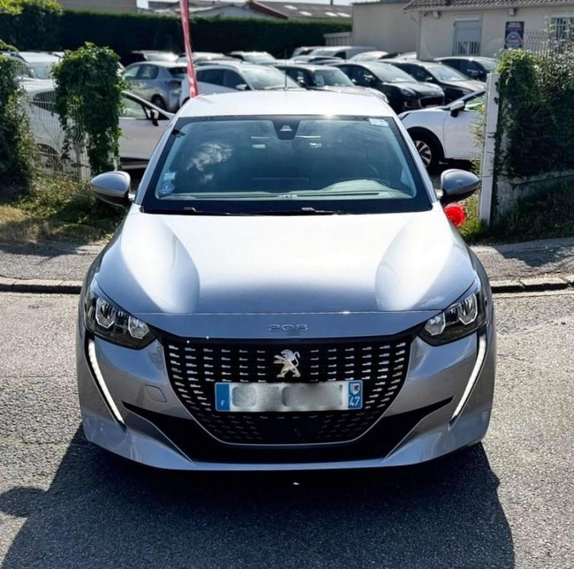 Peugeot 208 1.2 PT 100CV Allure Business 7492 HT