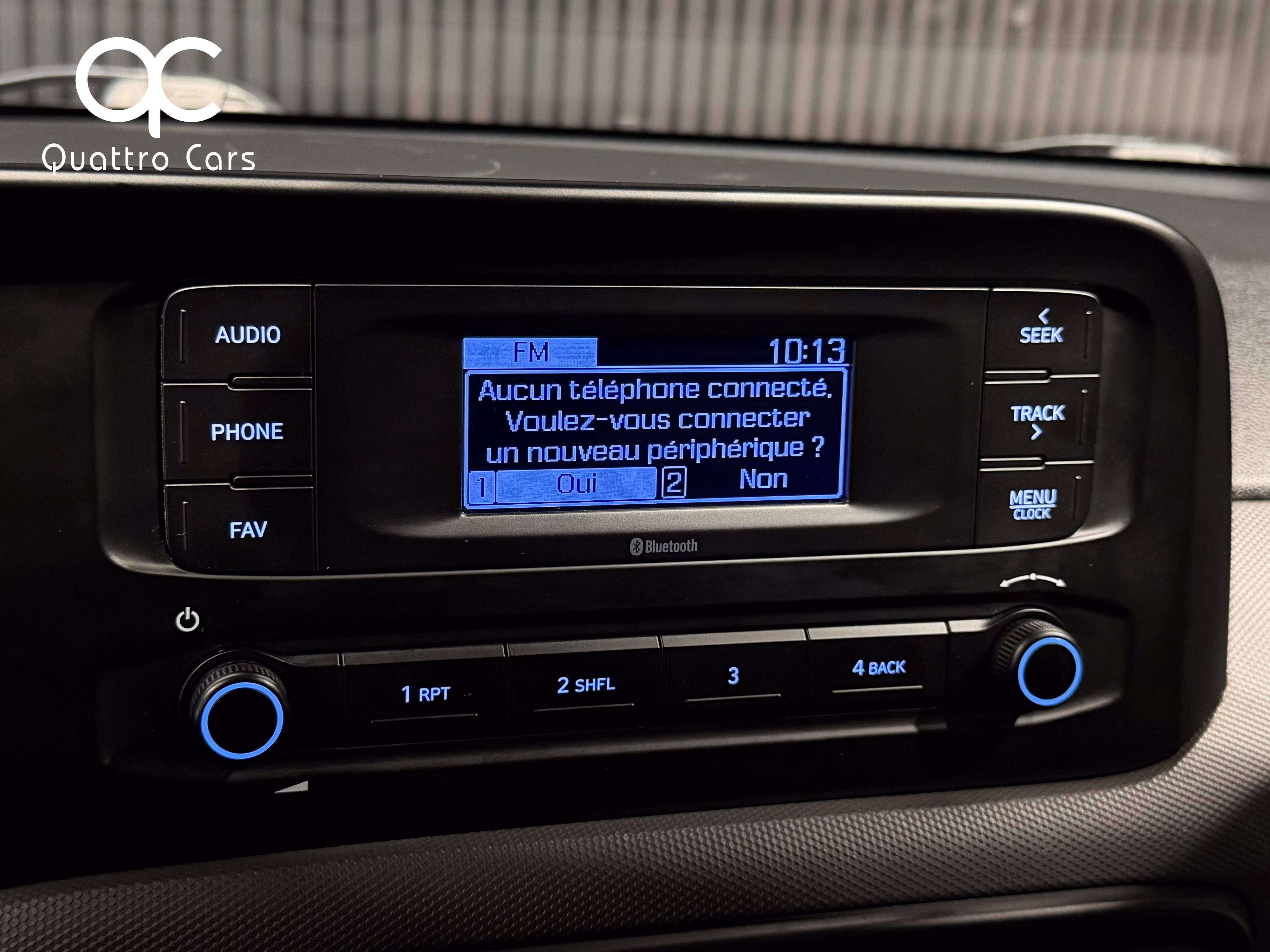 Hyundai i10 1.0i / Clim / Bluetooth / 5 Portes / Garantie thumbnail