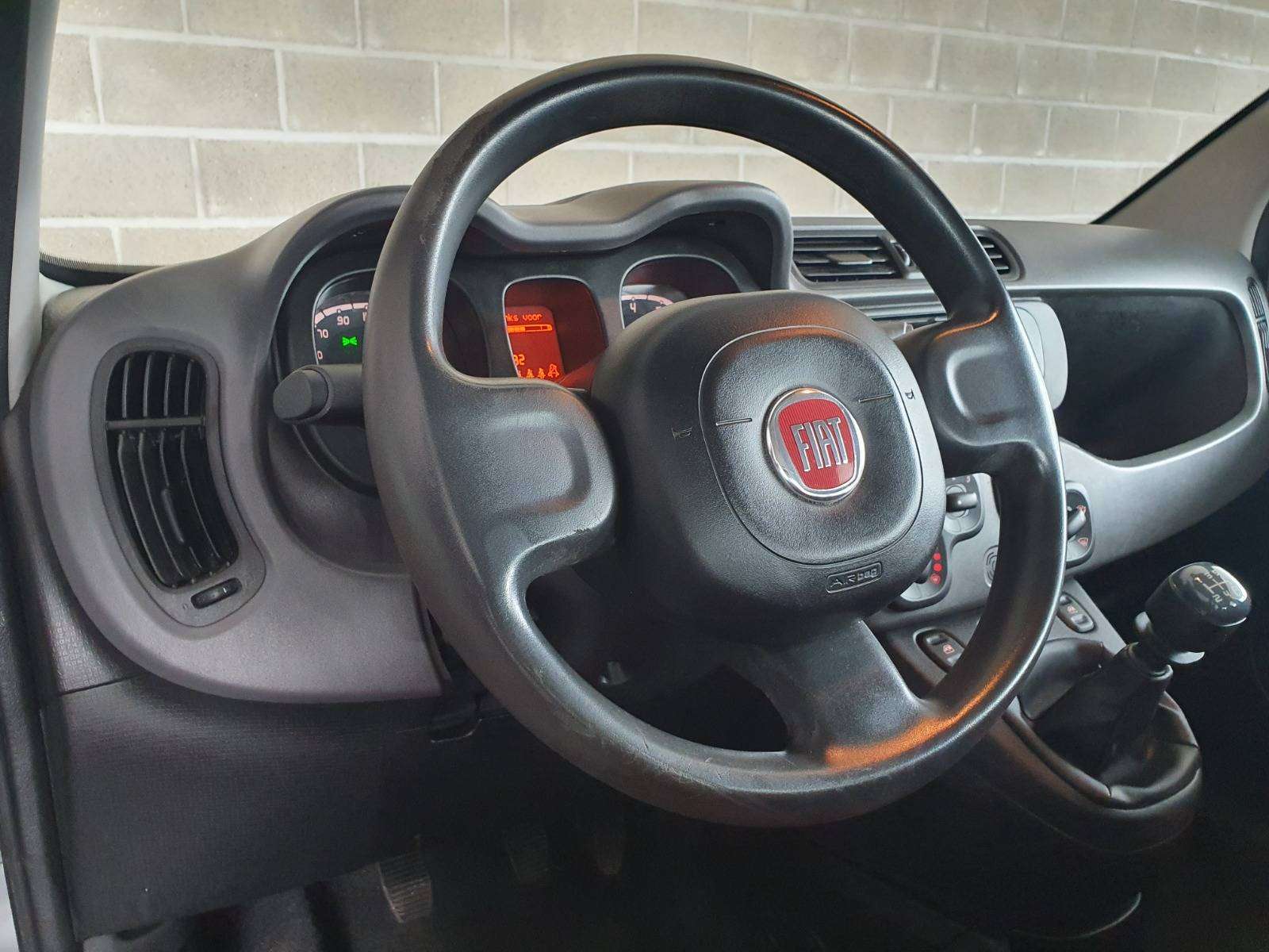 Fiat Panda 🟢1.2 ESSENCE 69CV
