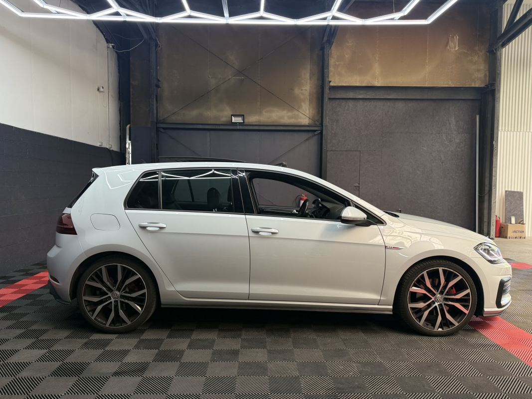 Volkswagen Golf 7 2.0 TSI 230 GTI PERFORMANCE DSG
