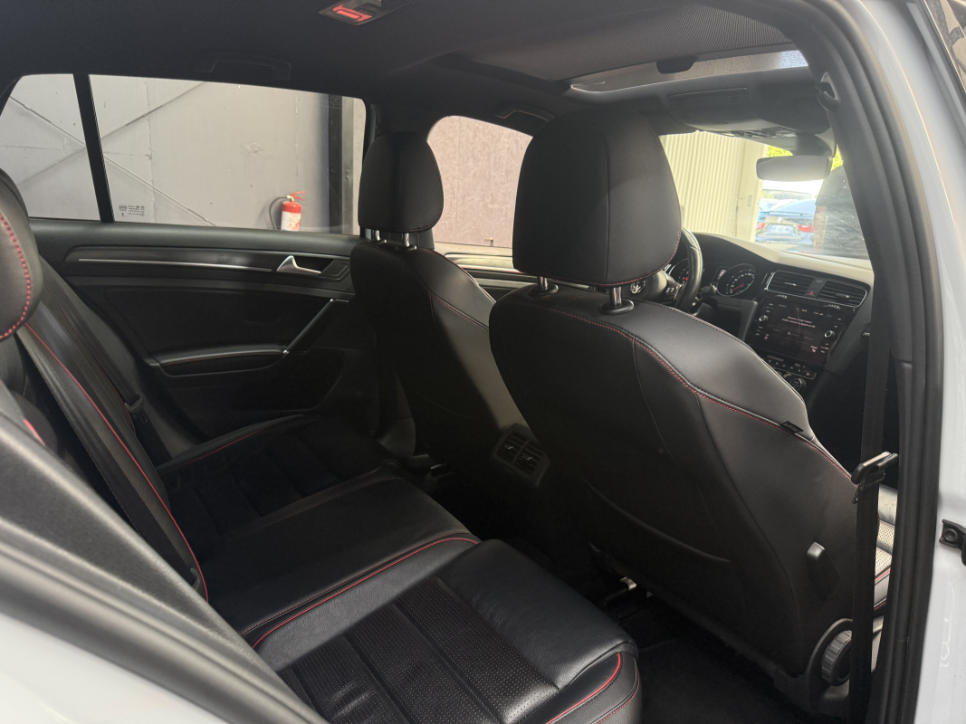 Volkswagen Golf 7 2.0 TSI 230 GTI PERFORMANCE DSG