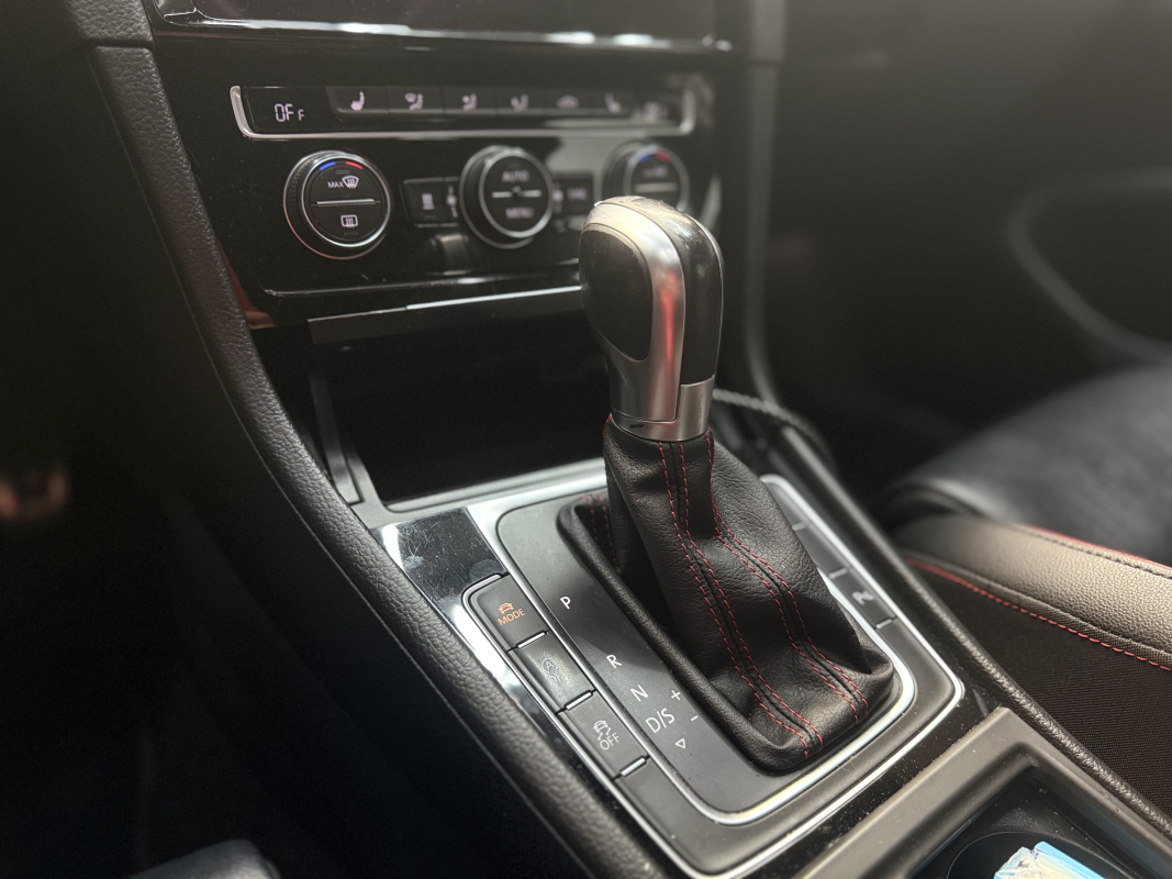 Volkswagen Golf 7 2.0 TSI 230 GTI PERFORMANCE DSG