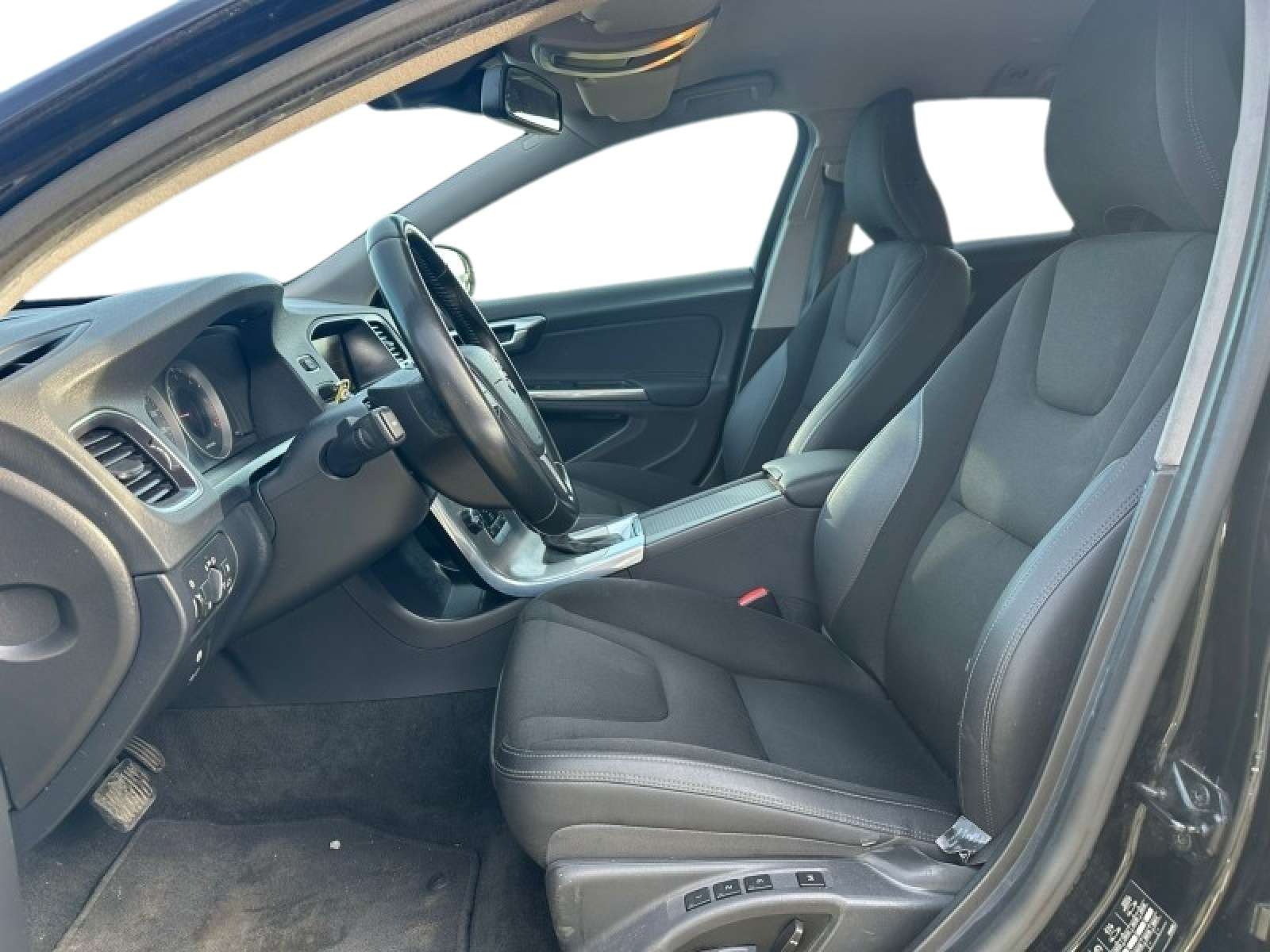 Volvo V60 PRIX MARCHAND OU  EXPORT
